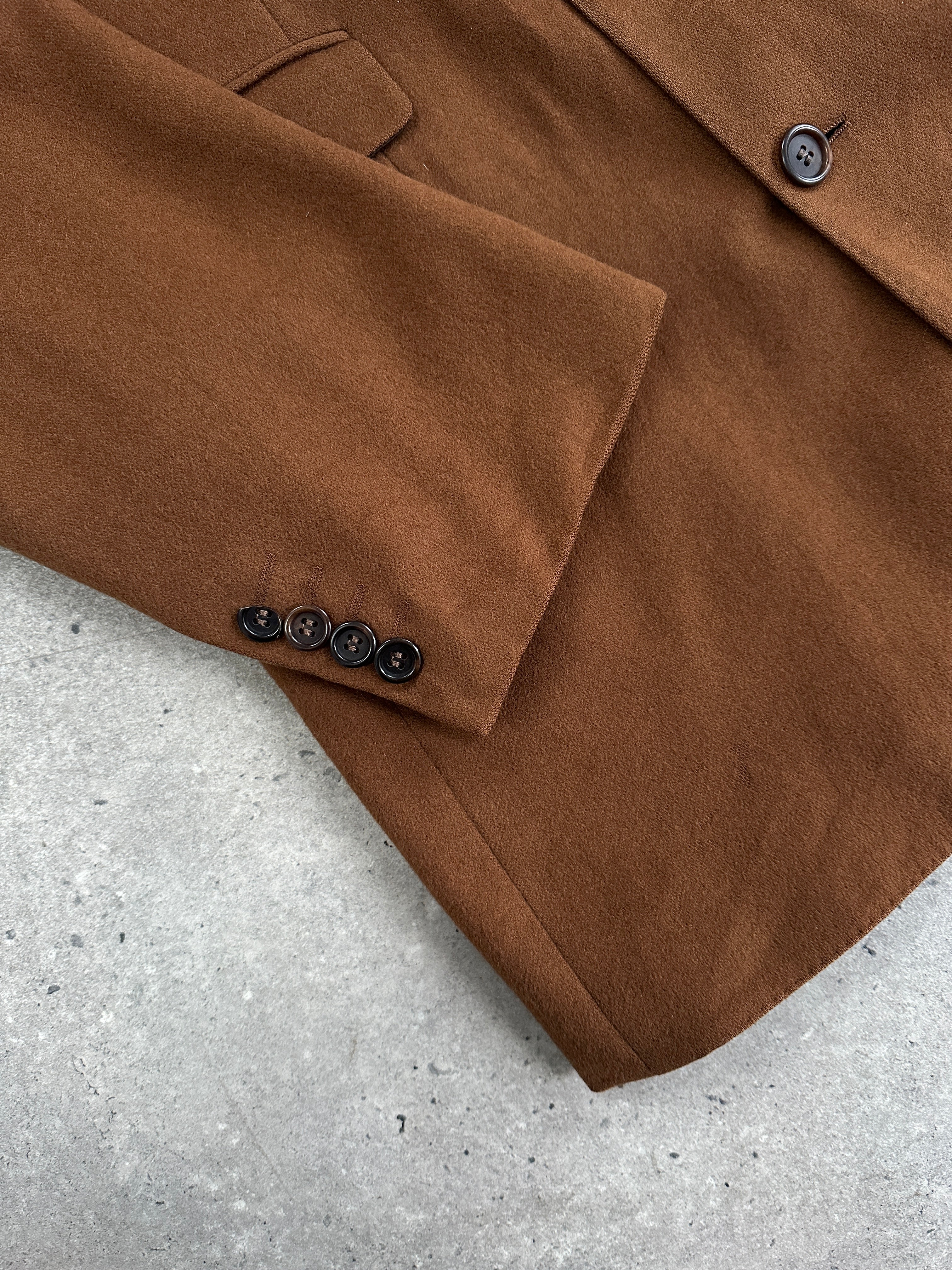 Eduard Dressler pure cashmere double-breasted blazer in XXL, showcasing a tailored fit and classic design in a neutral color.