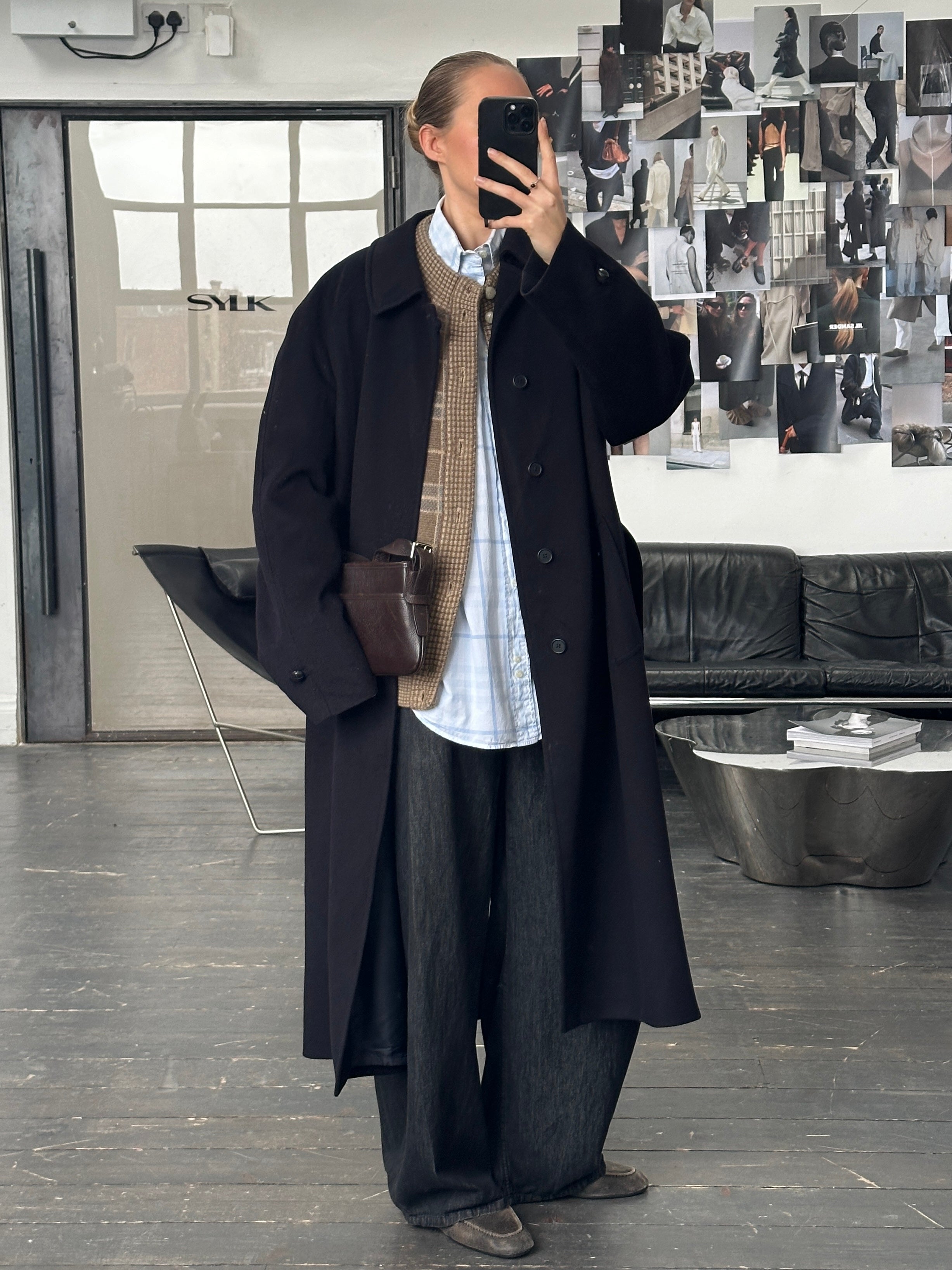 Vintage 1980s pure wool belted coat with concealed placket in XL/XXL size, featuring a classic vintage coat design.