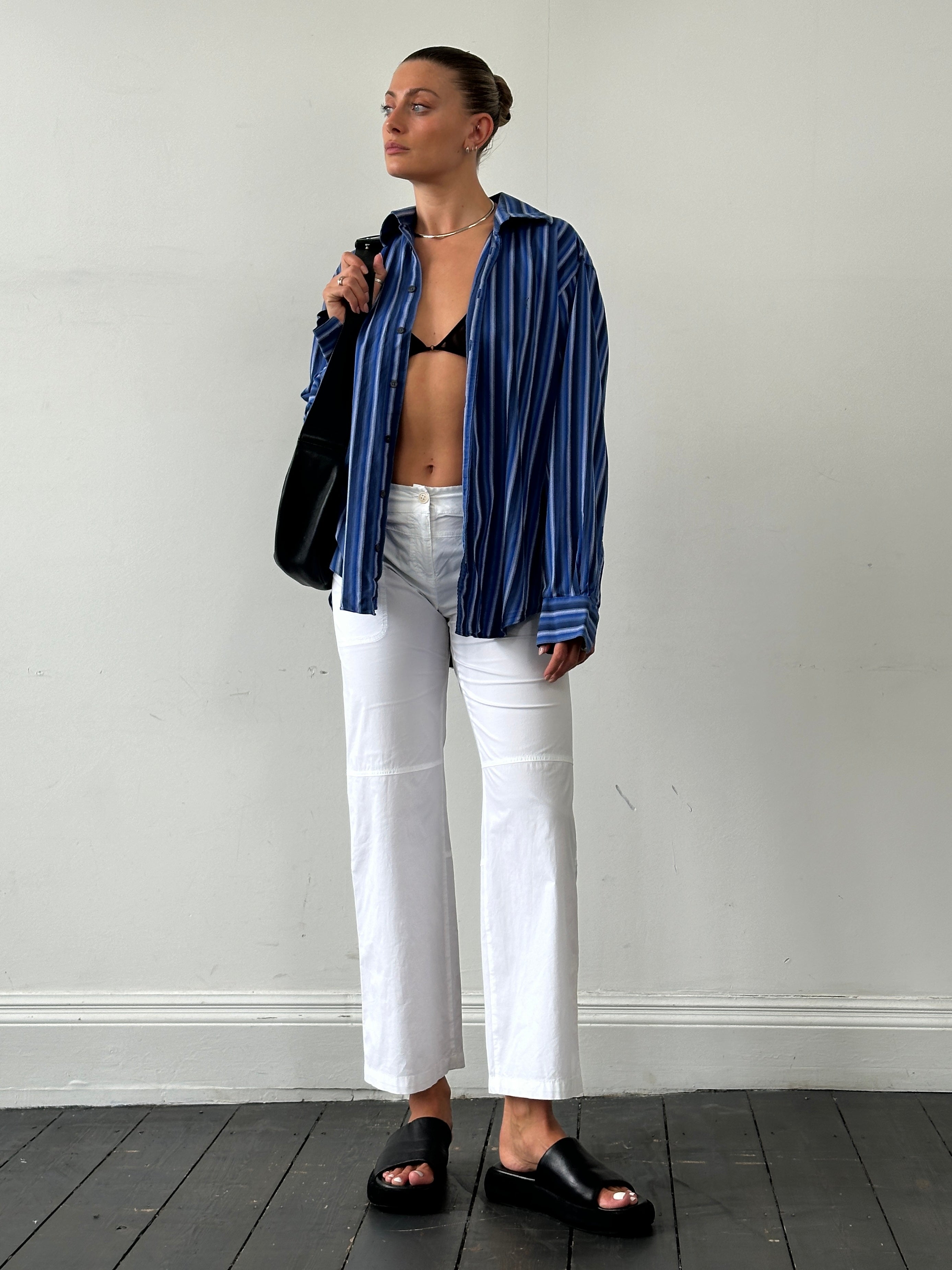 Max Mara Weekend cotton cargo trousers with low waist fit, shown in image with side pockets and relaxed style.
