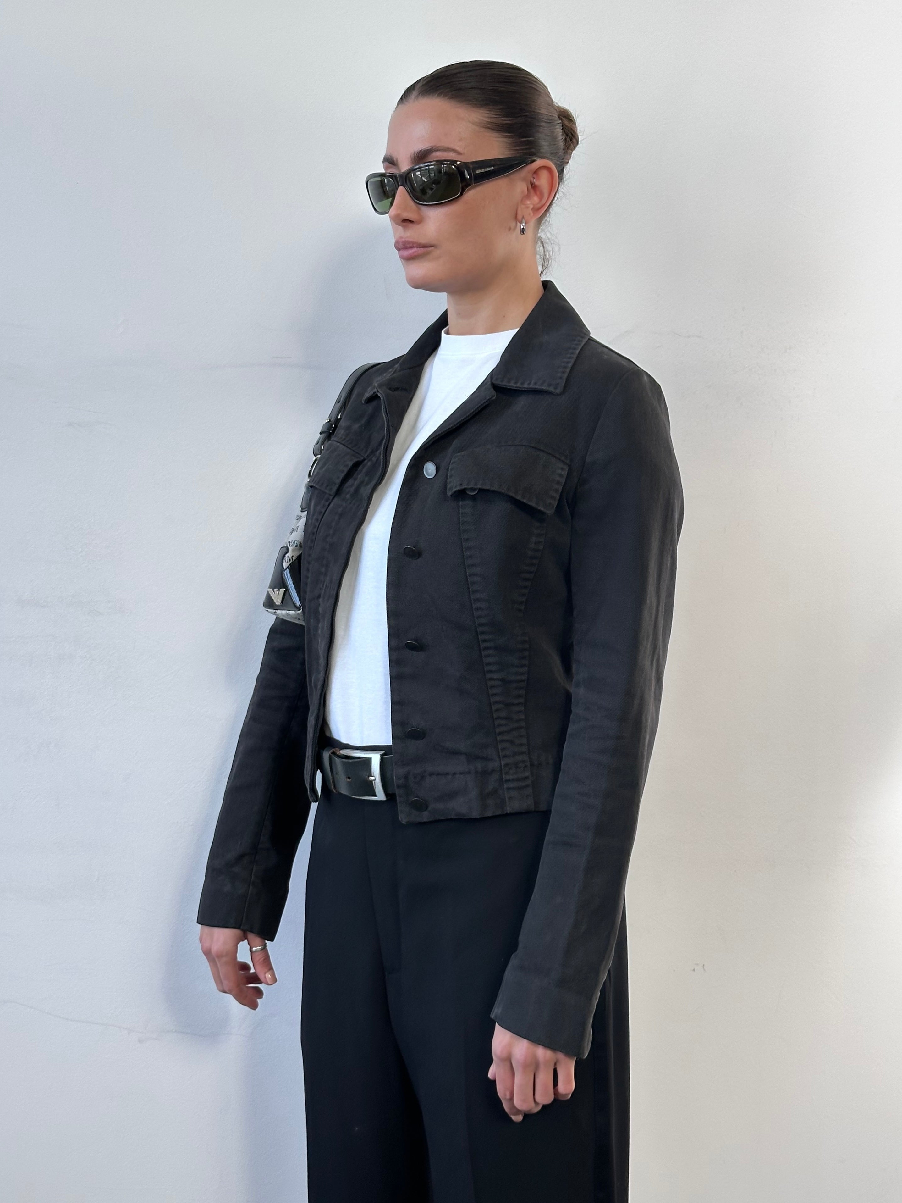 Gucci by Tom Ford fitted denim jacket in XS, featuring classic blue denim, button front, and stylish collar detail.