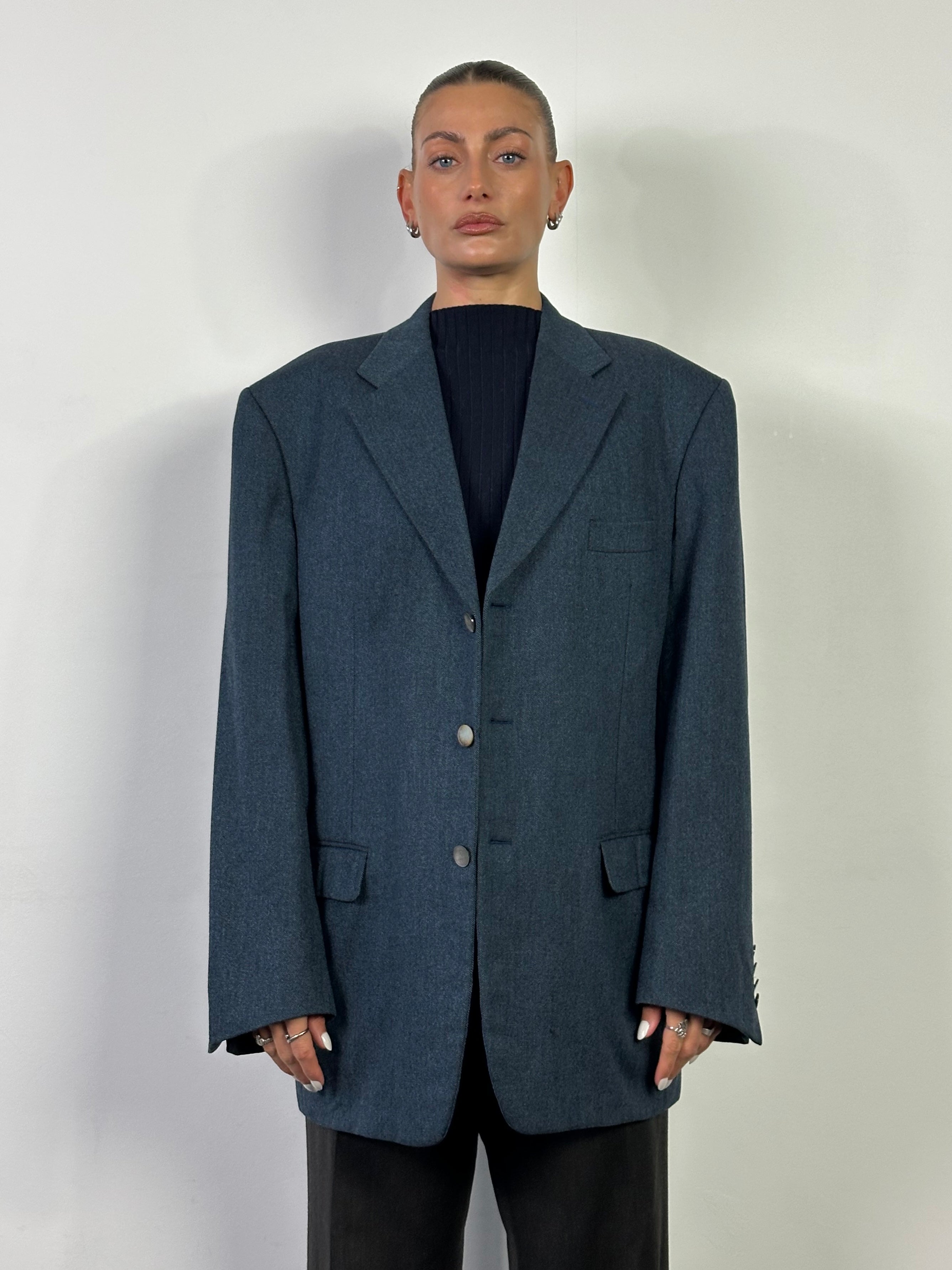 Yves Saint Laurent Rive Gauche 1990s bespoke button blazer in size 48R/XXL, tailored fit with classic design and stylish details.