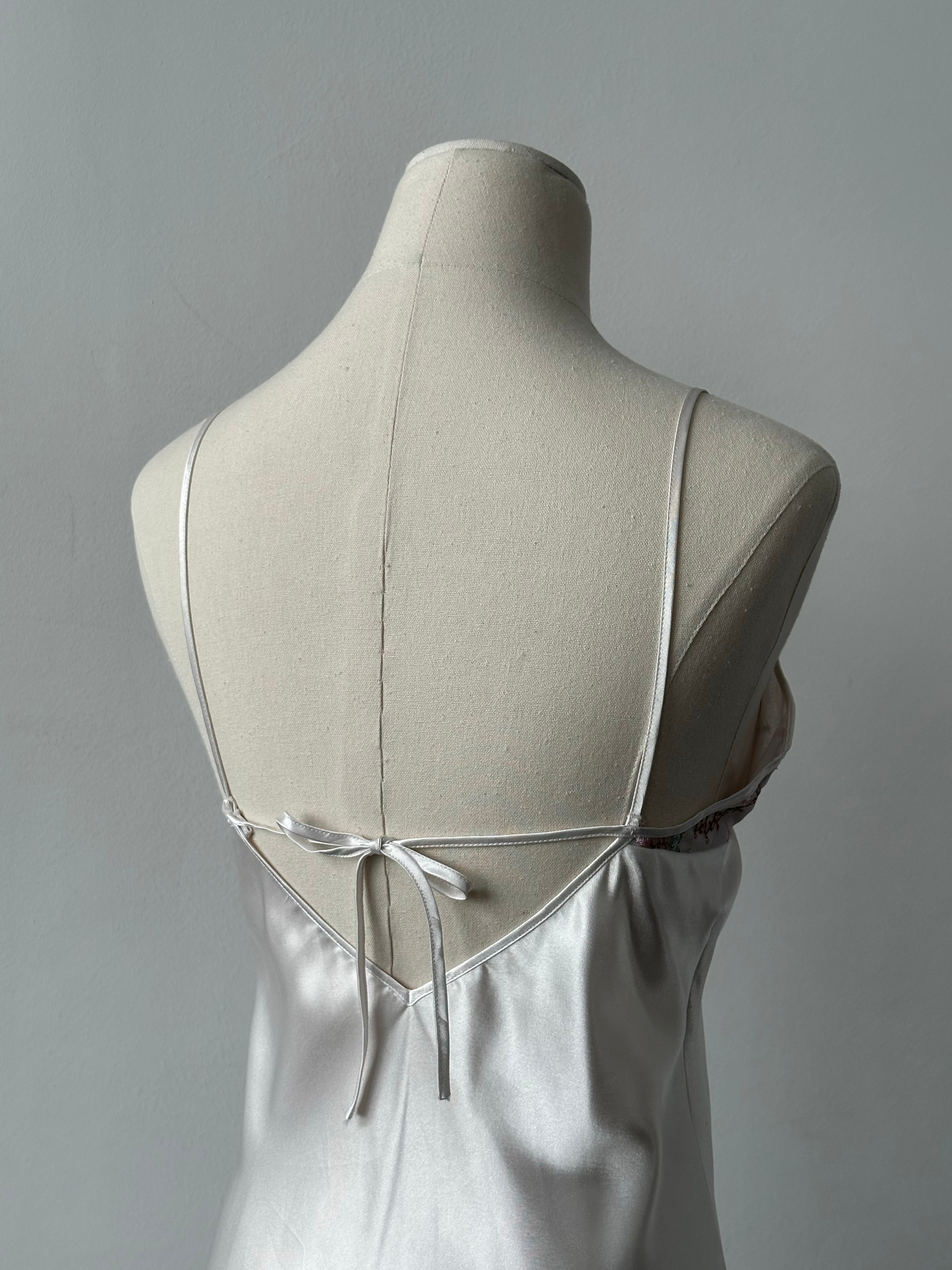 Vintage 2000s satin floral lace mini slip dress in XS, featuring delicate lace details and a vintage-inspired design.