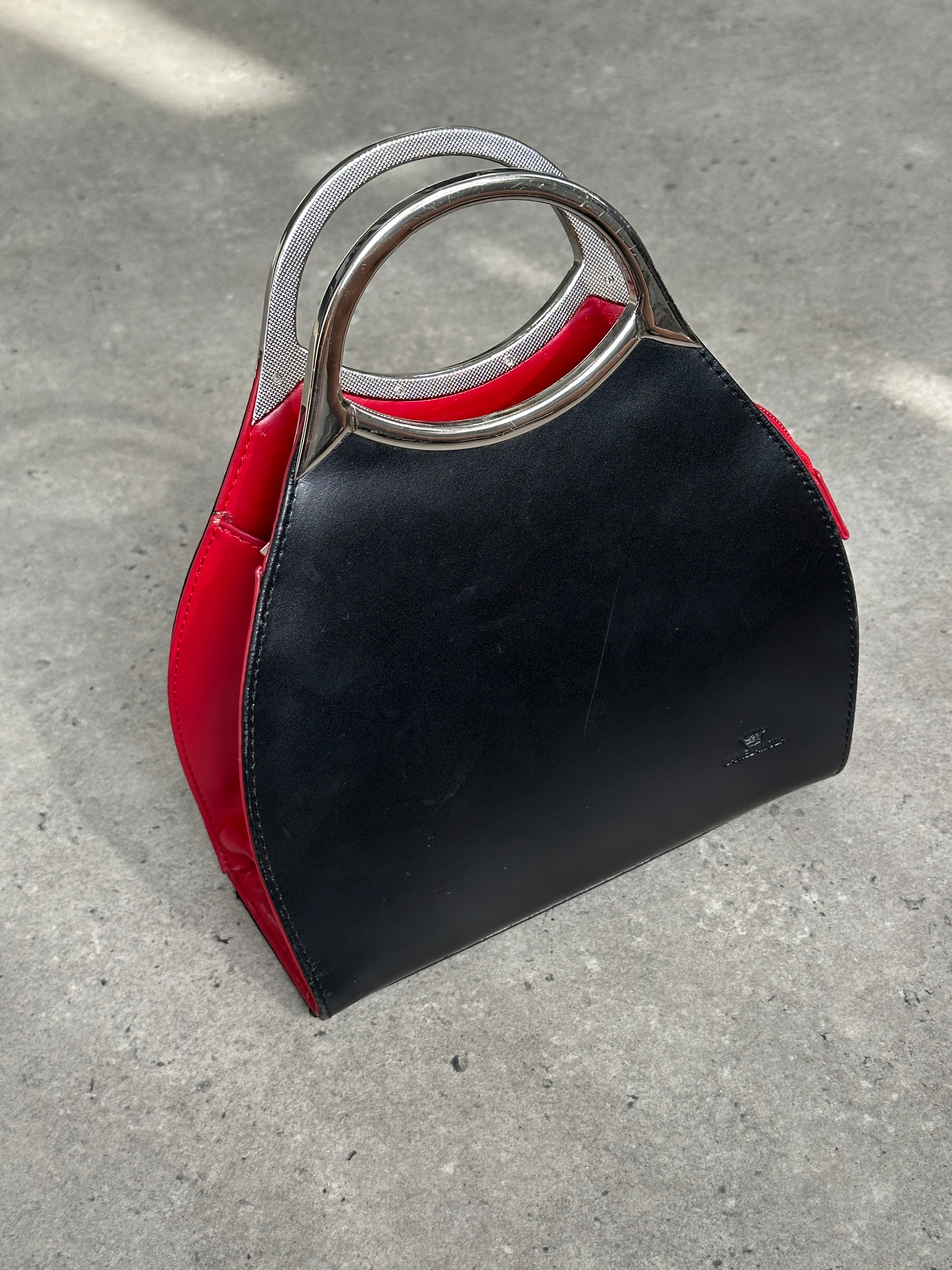 Italian Vintage 2000s Leather Hand Bag