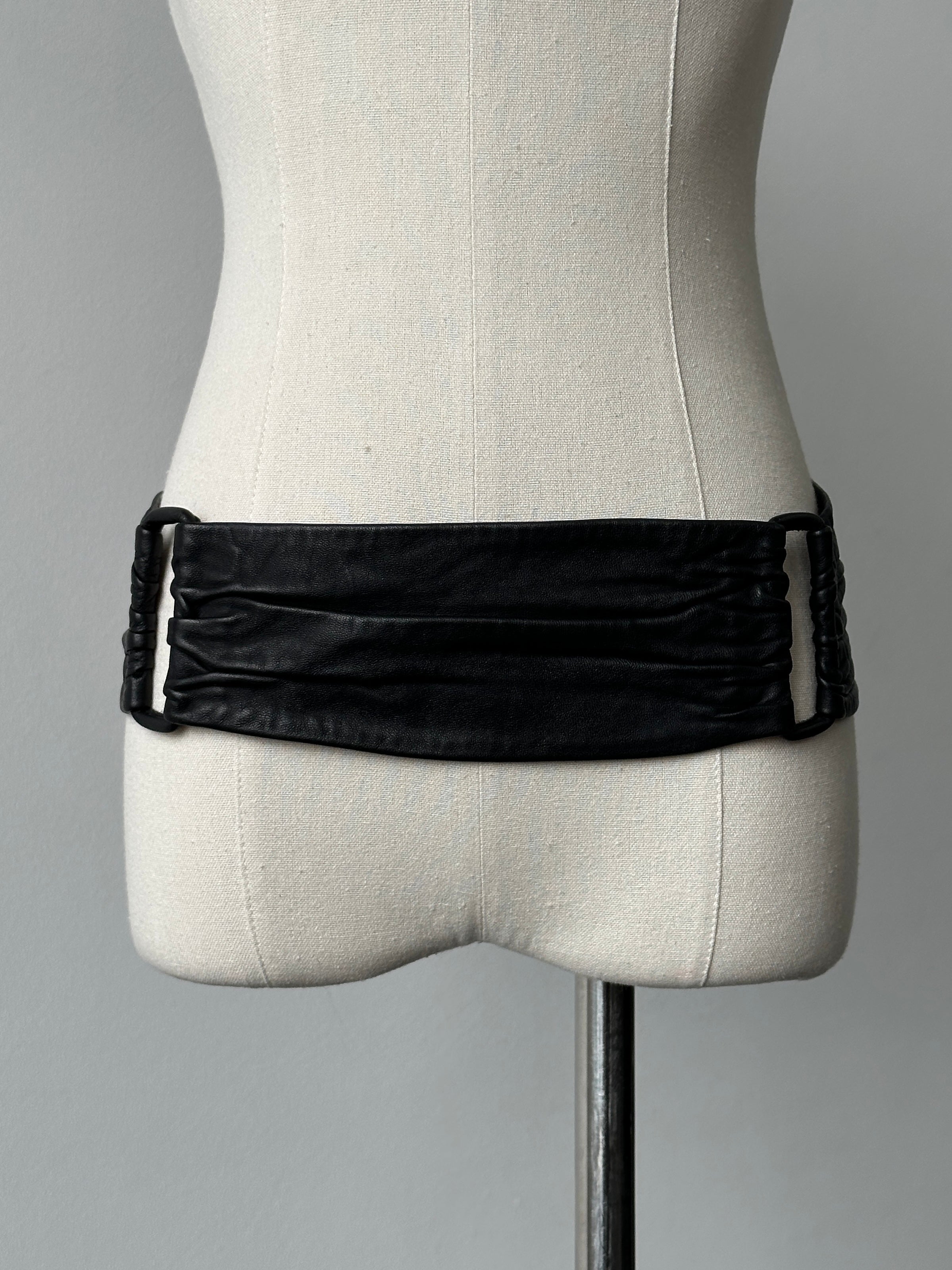 Vintage 1990s Leather Chunky Belt - W32-36 | SYLK display picture 1