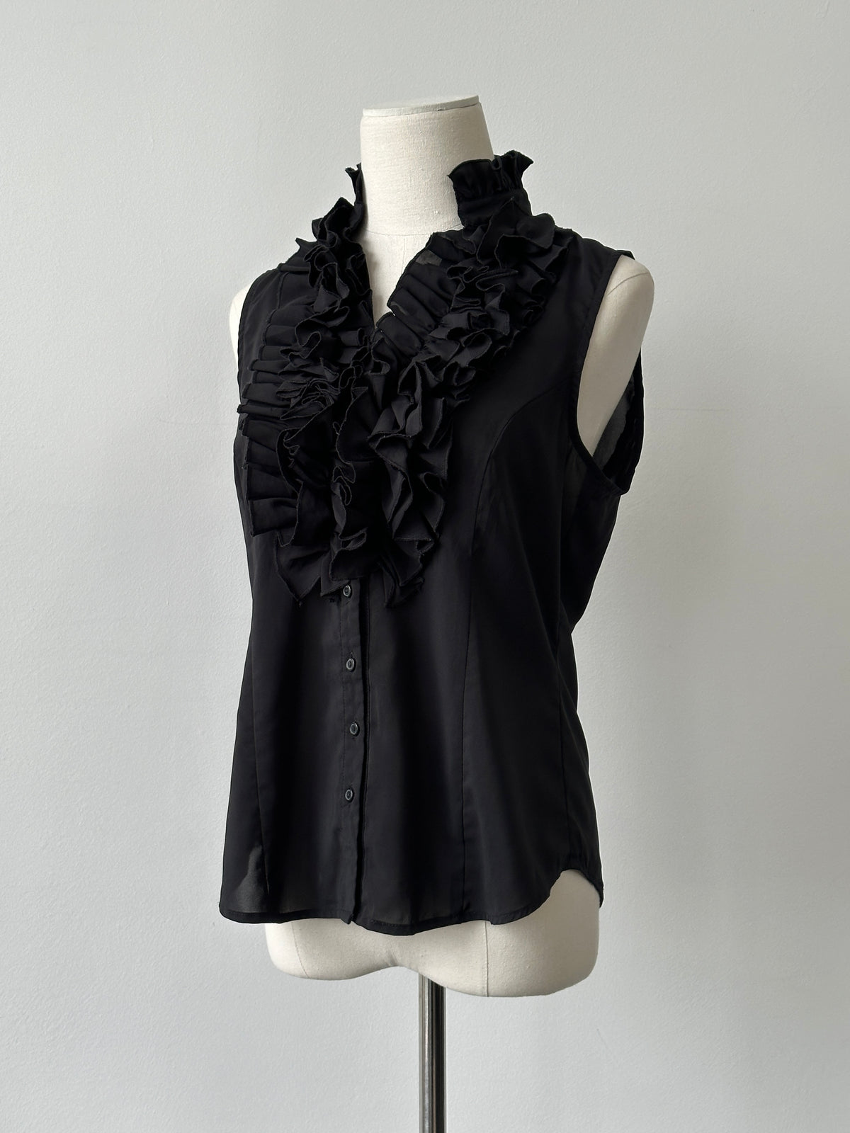 Vintage 2000s Sleevless Ruffle Top - S-M