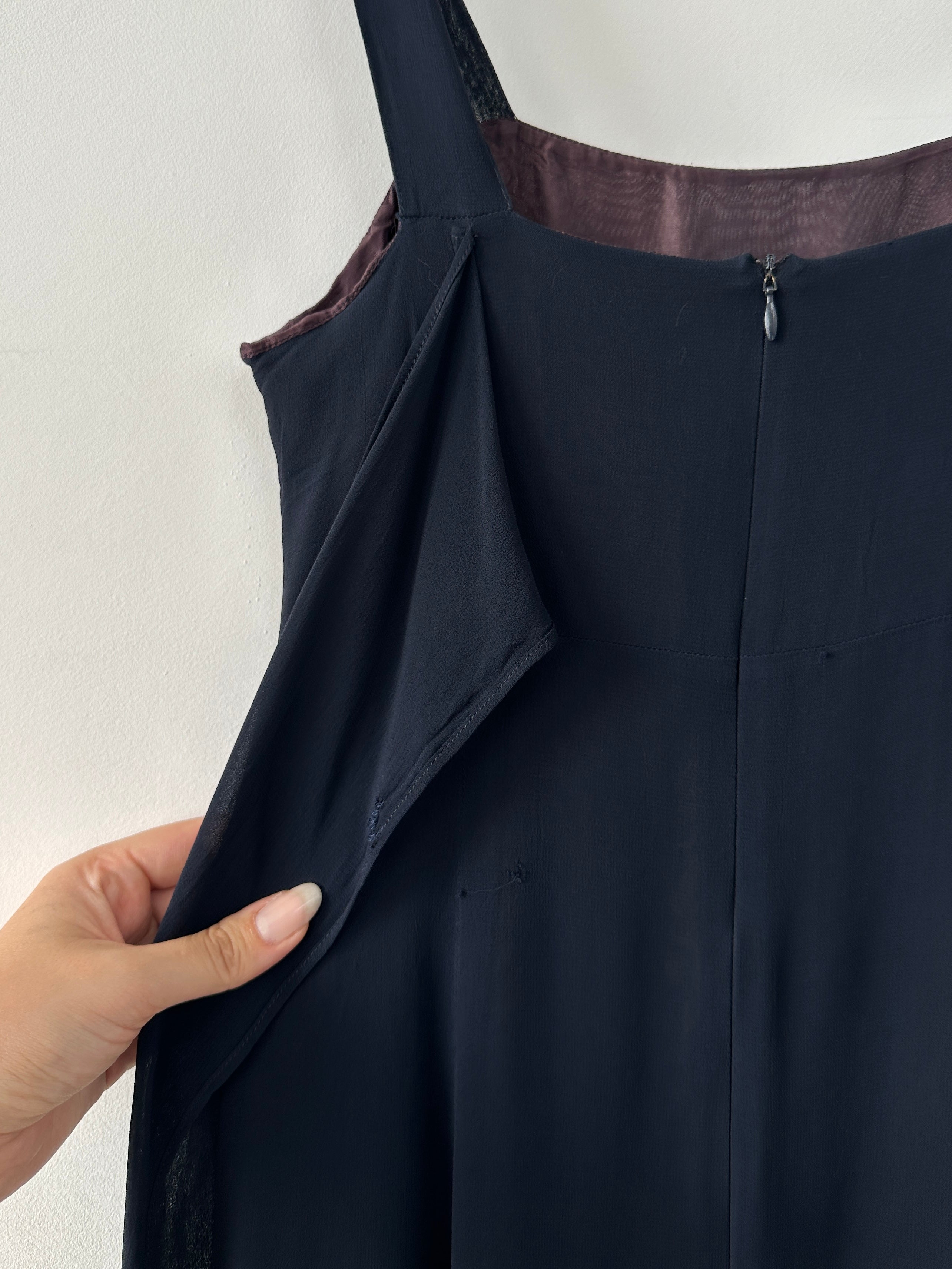MAX & Co chiffon tie-back floaty midi dress in XS/S, featuring a flowing design and elegant silhouette.