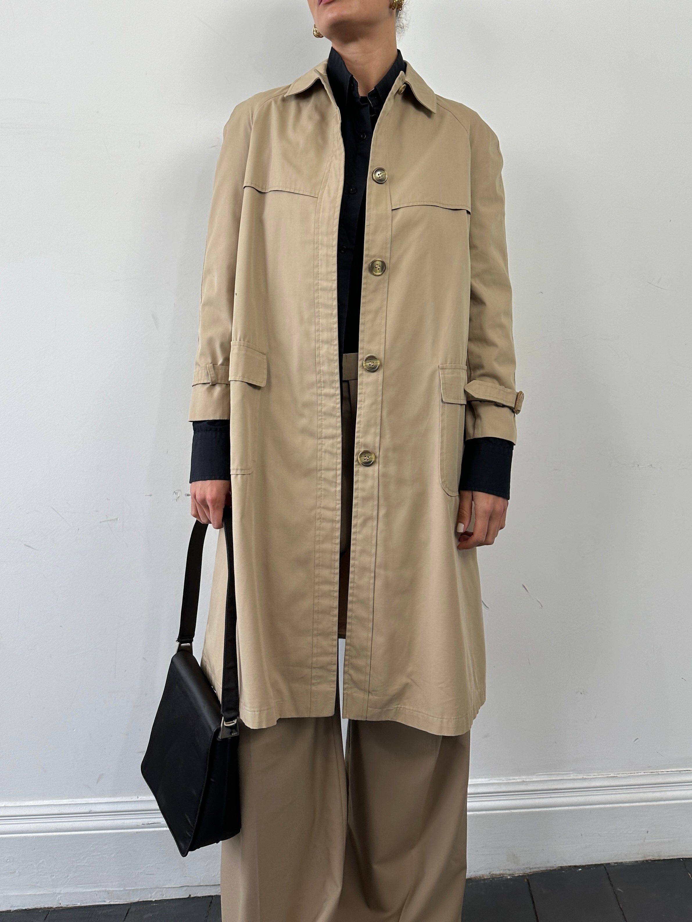 Vintage Italian vintage cotton single-breasted trench coat in size S, featuring classic design and durable fabric.