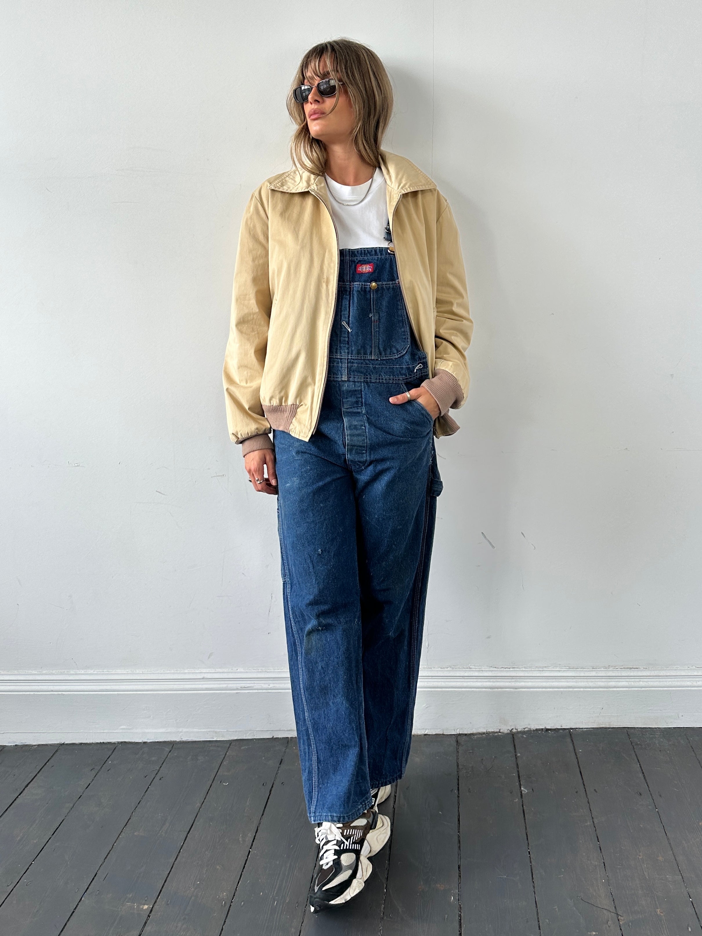 Dickies pure cotton denim dungarees in XS/S, featuring classic blue denim fabric and adjustable shoulder straps.