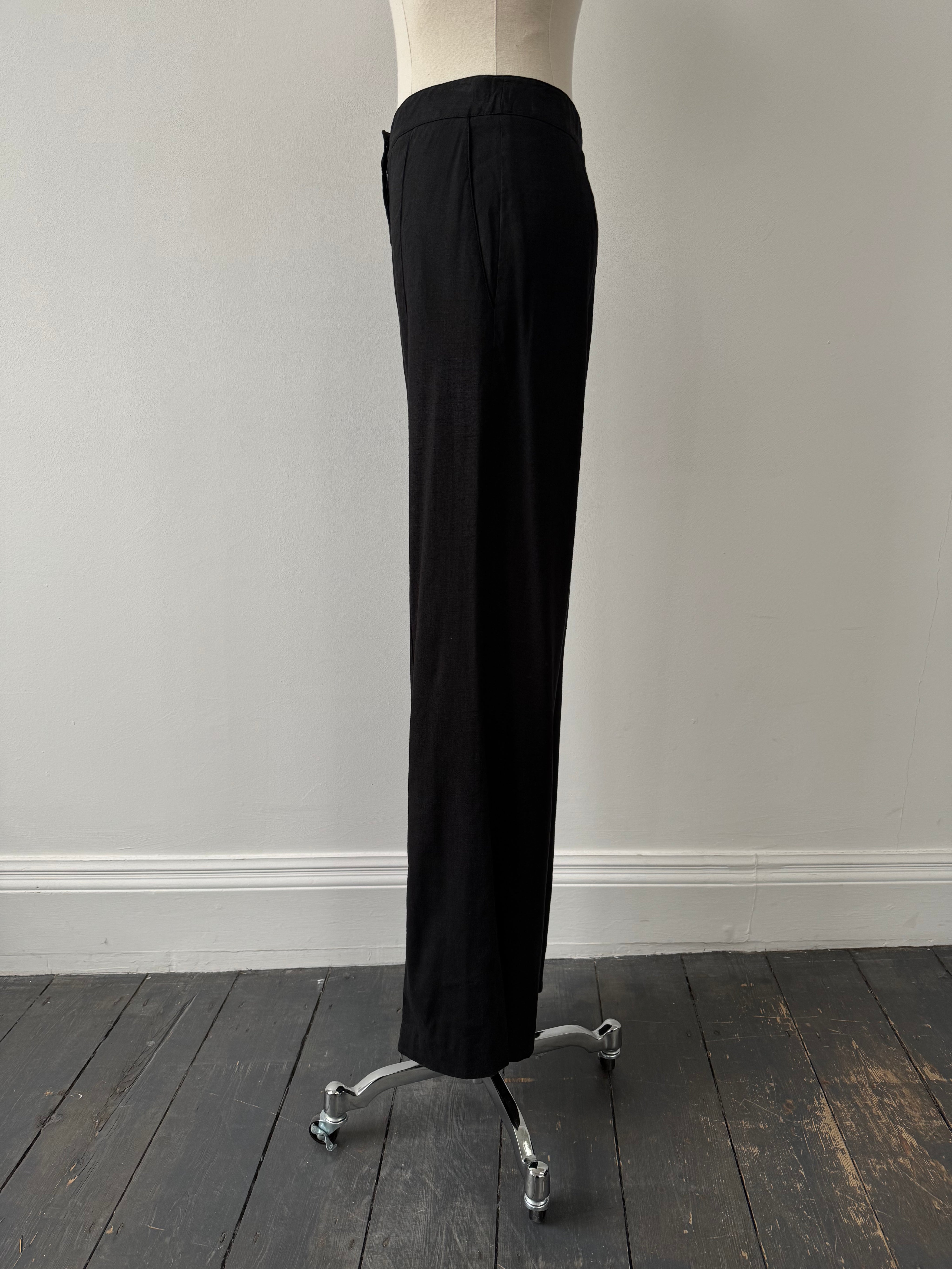 Diane Von Furstenberg 2000s linen wide leg trousers in size W24, high-waisted with a relaxed fit and wide-leg style.
