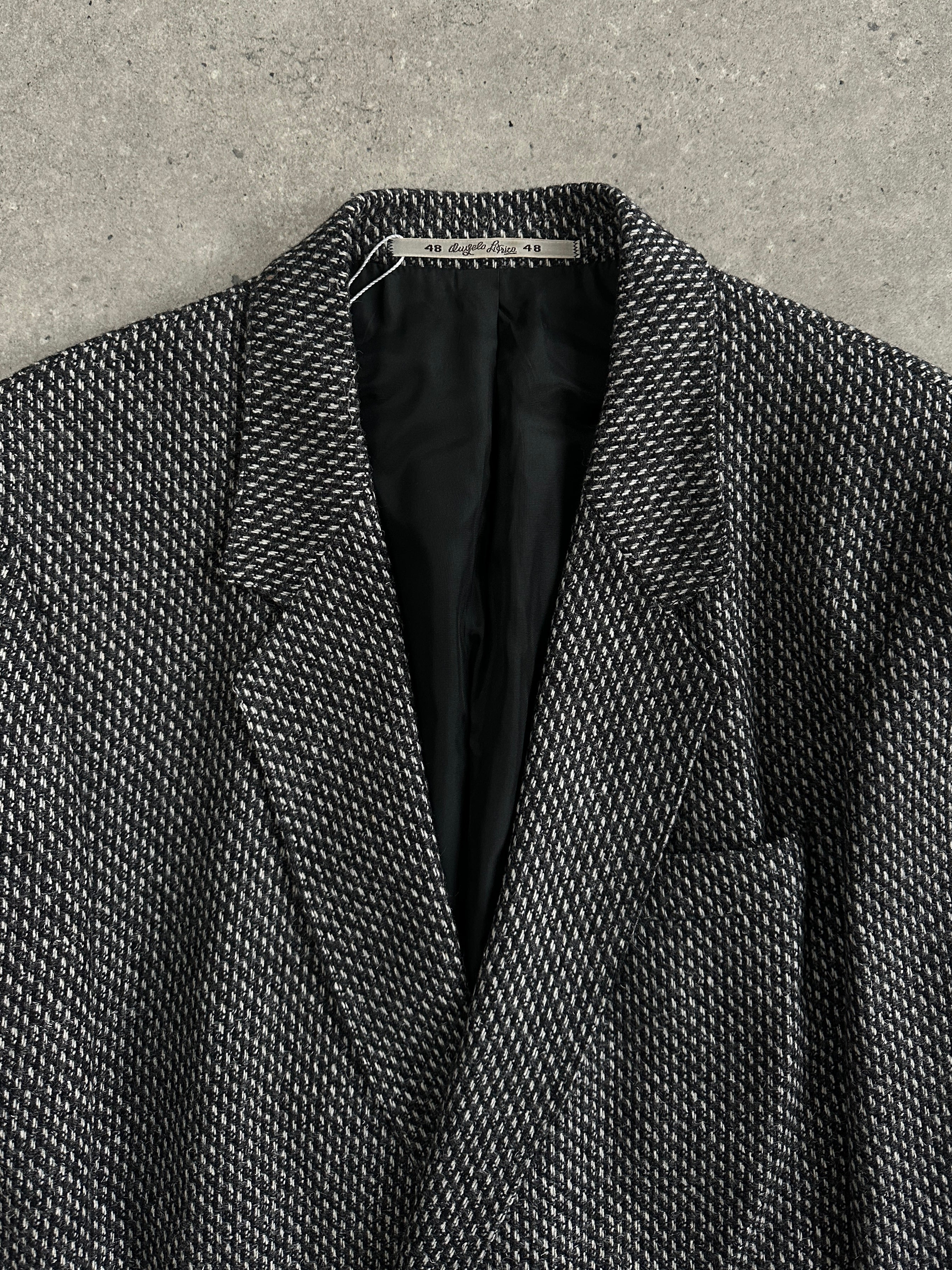 Vintage wool alpaca woven double-breasted blazer in size M, featuring classic tailored design and textured fabric.
