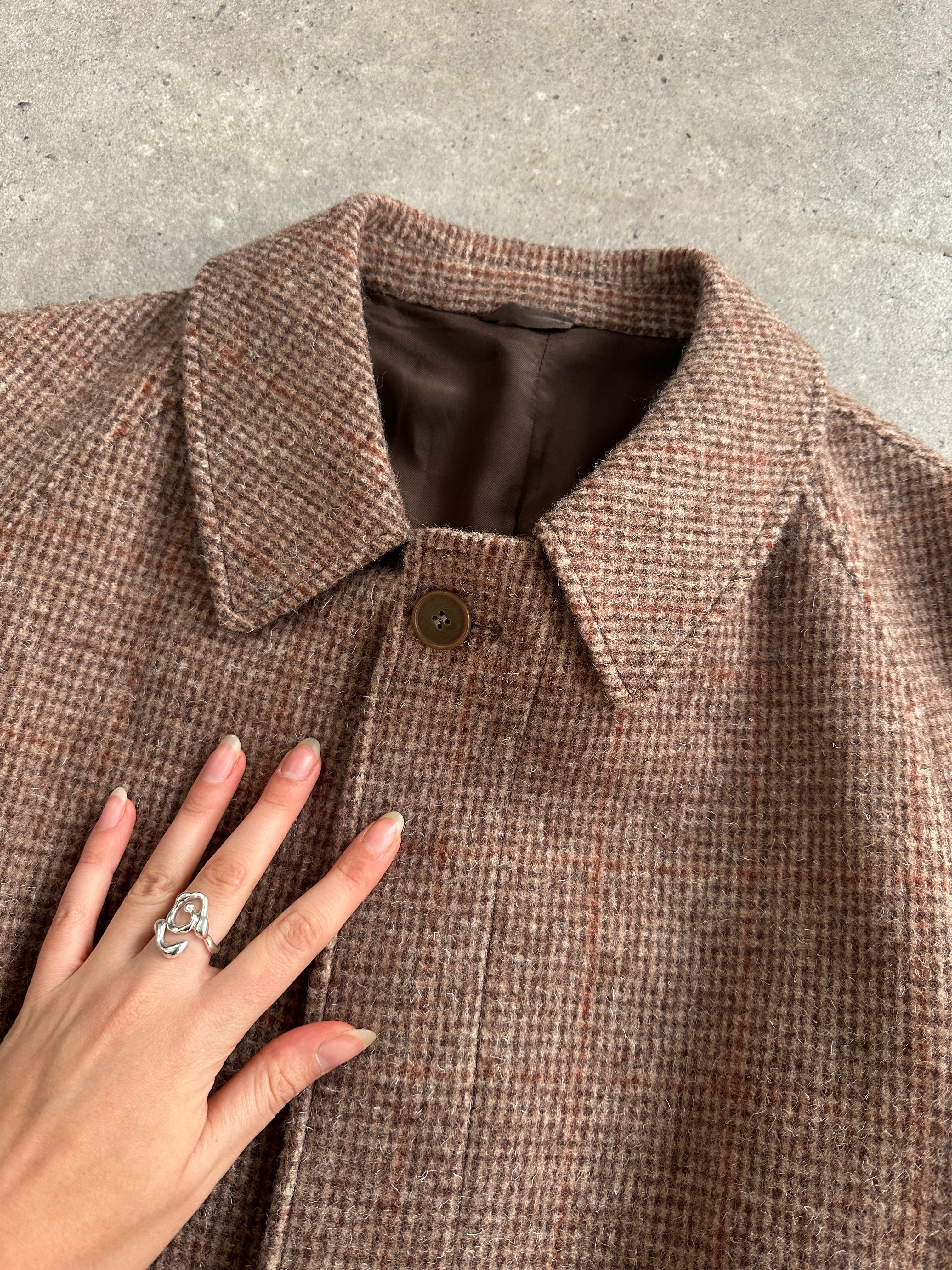 Vintage Italian vintage pure wool check coat with belted single-breasted design, size L/XL, stylish and warm outerwear.