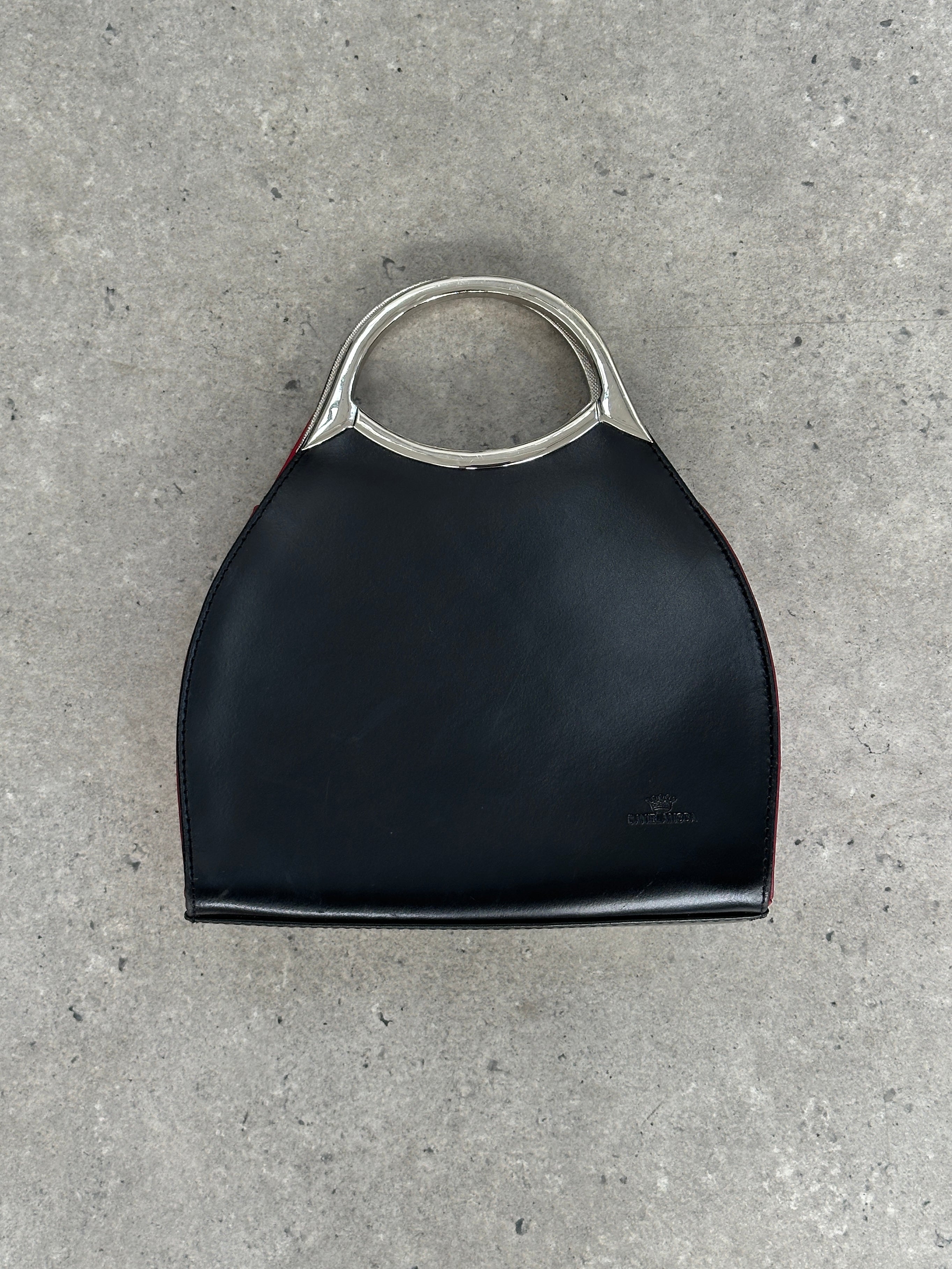 Italian Vintage 2000s Leather Hand Bag