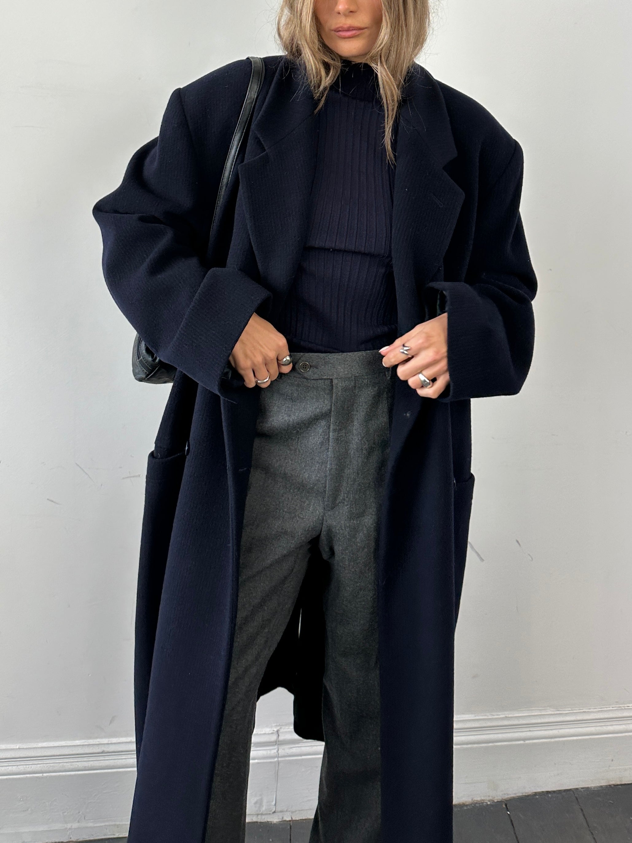 Versace wool and cashmere double-breasted coat in XL, featuring classic lapels and tailored fit on a hanger.
