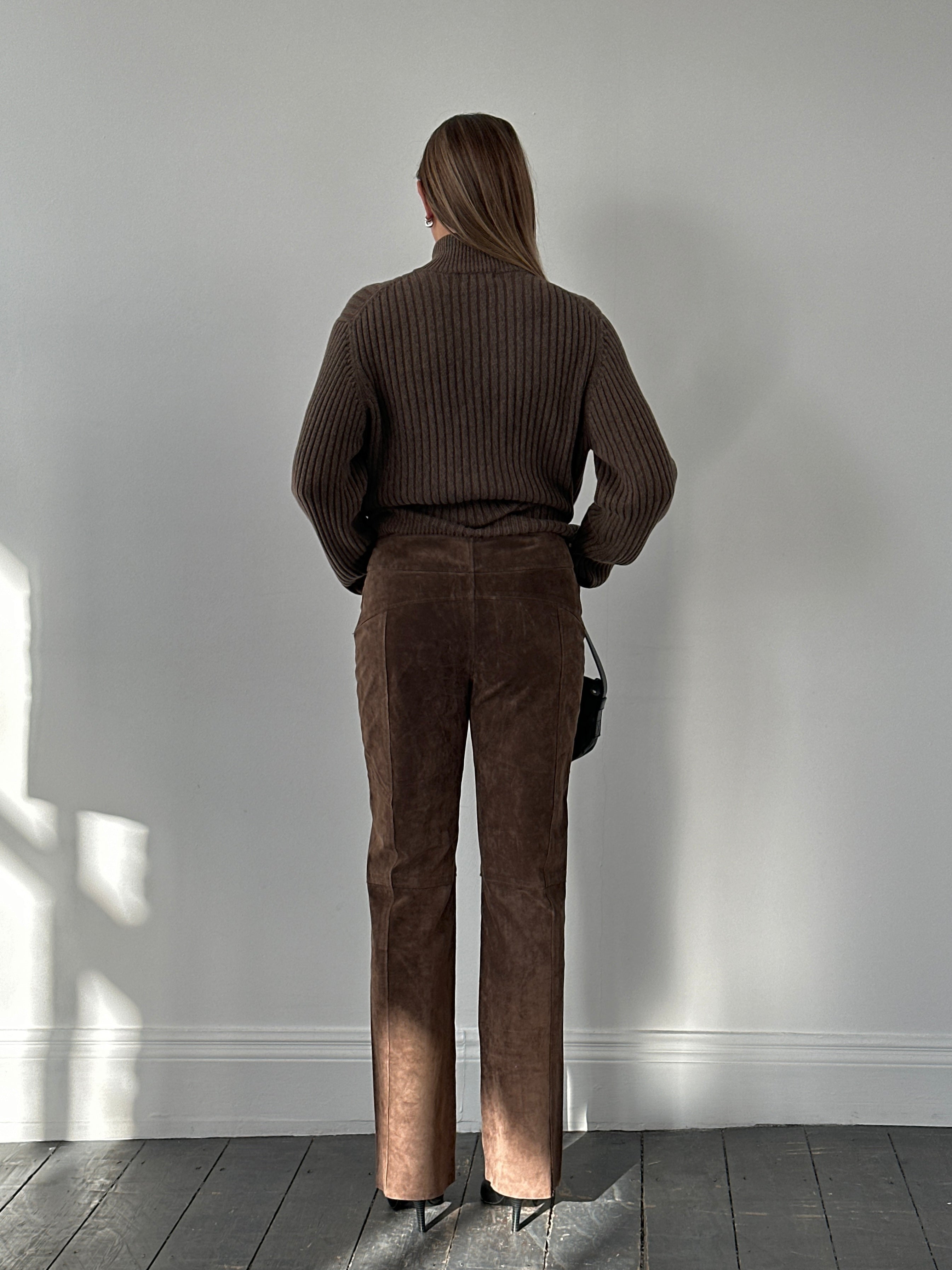 Vintage 1990s suede panelled straight leg trousers in W32 size, featuring a classic fit and retro style.