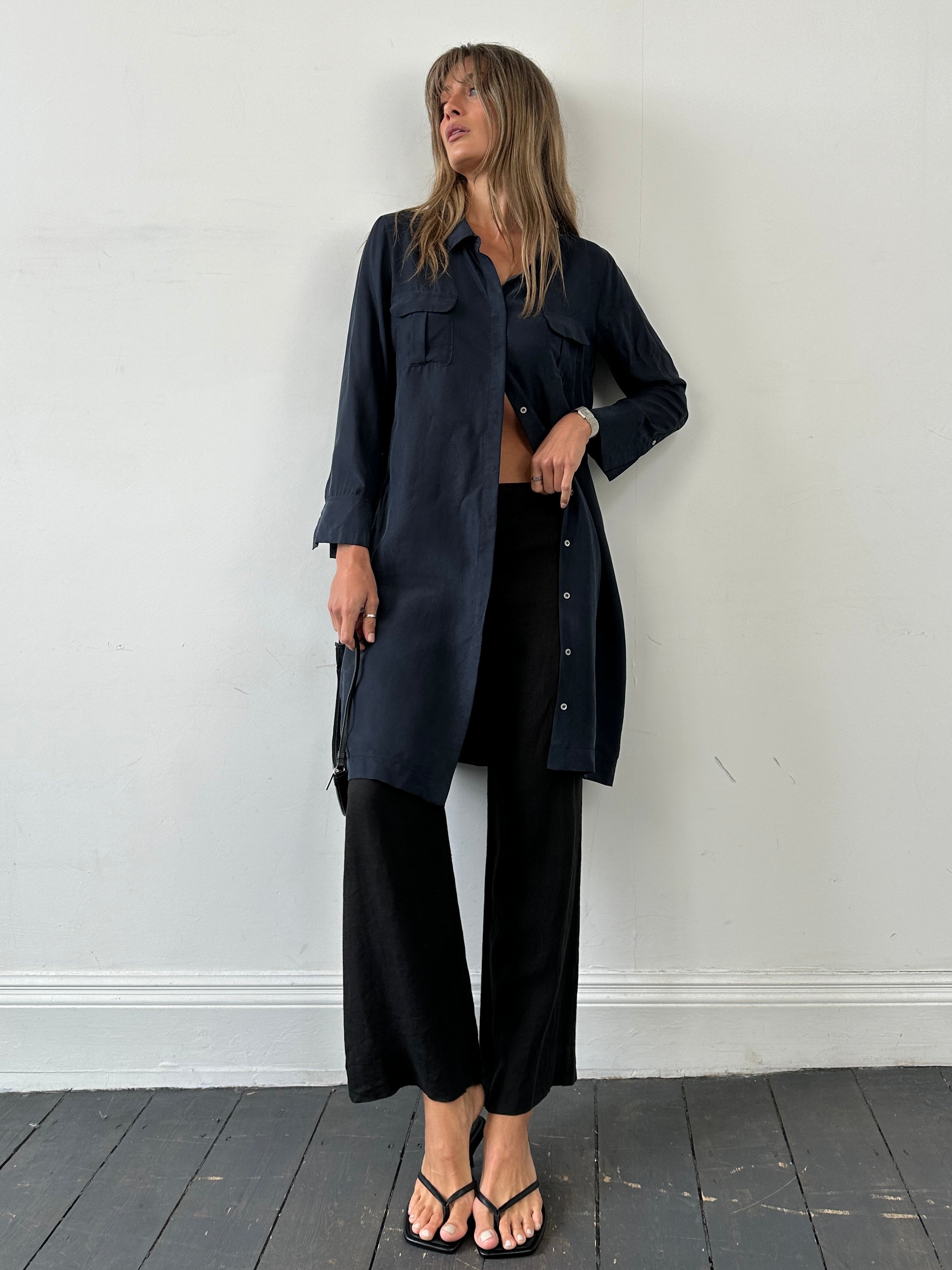 MAX & Co pure linen mid-rise wide-leg trousers in natural fabric, shown with a relaxed fit and stylish silhouette.