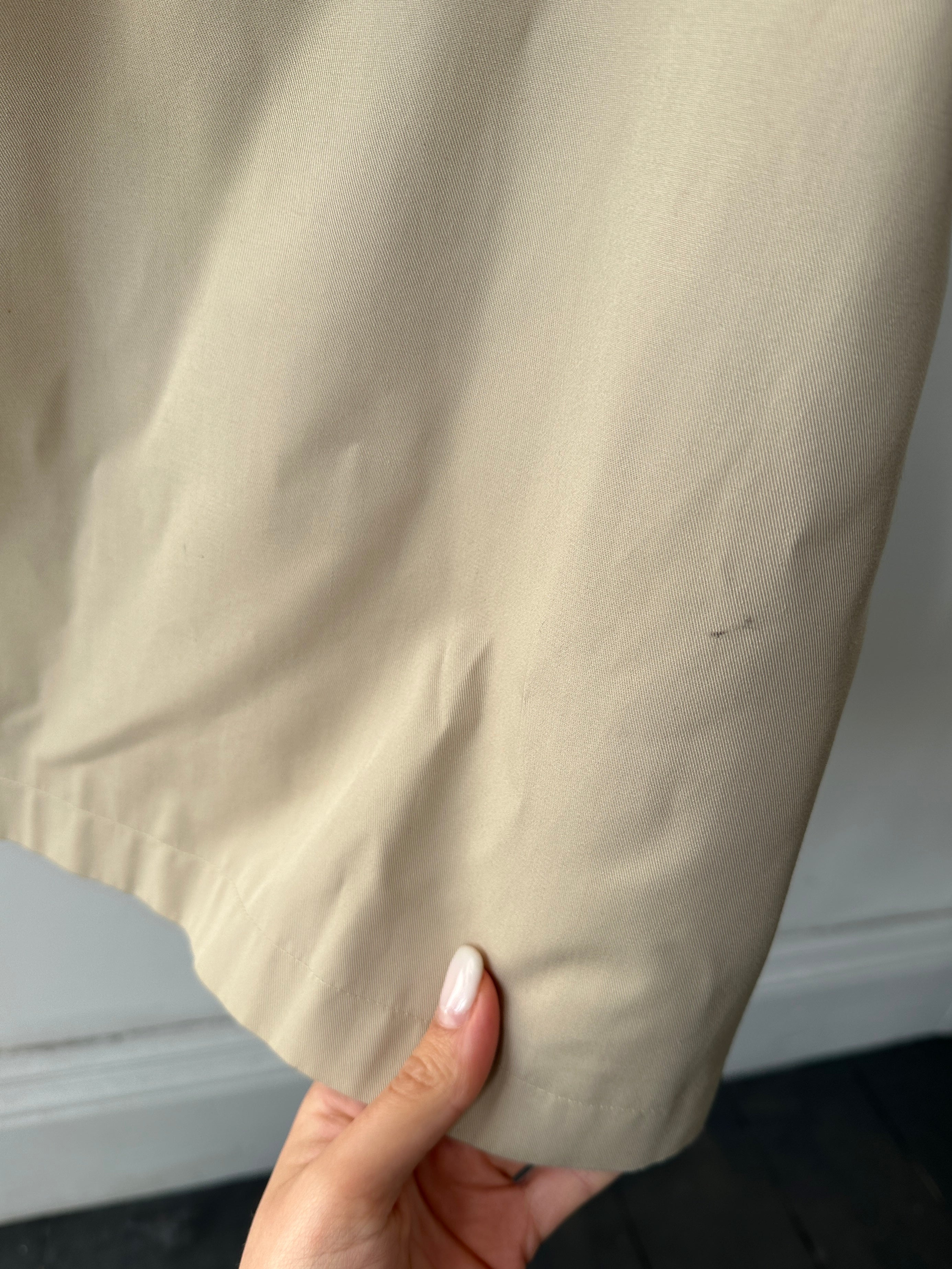 Vintage Italian double-breasted cotton trench coat with belt, XL size, classic vintage style and timeless design.