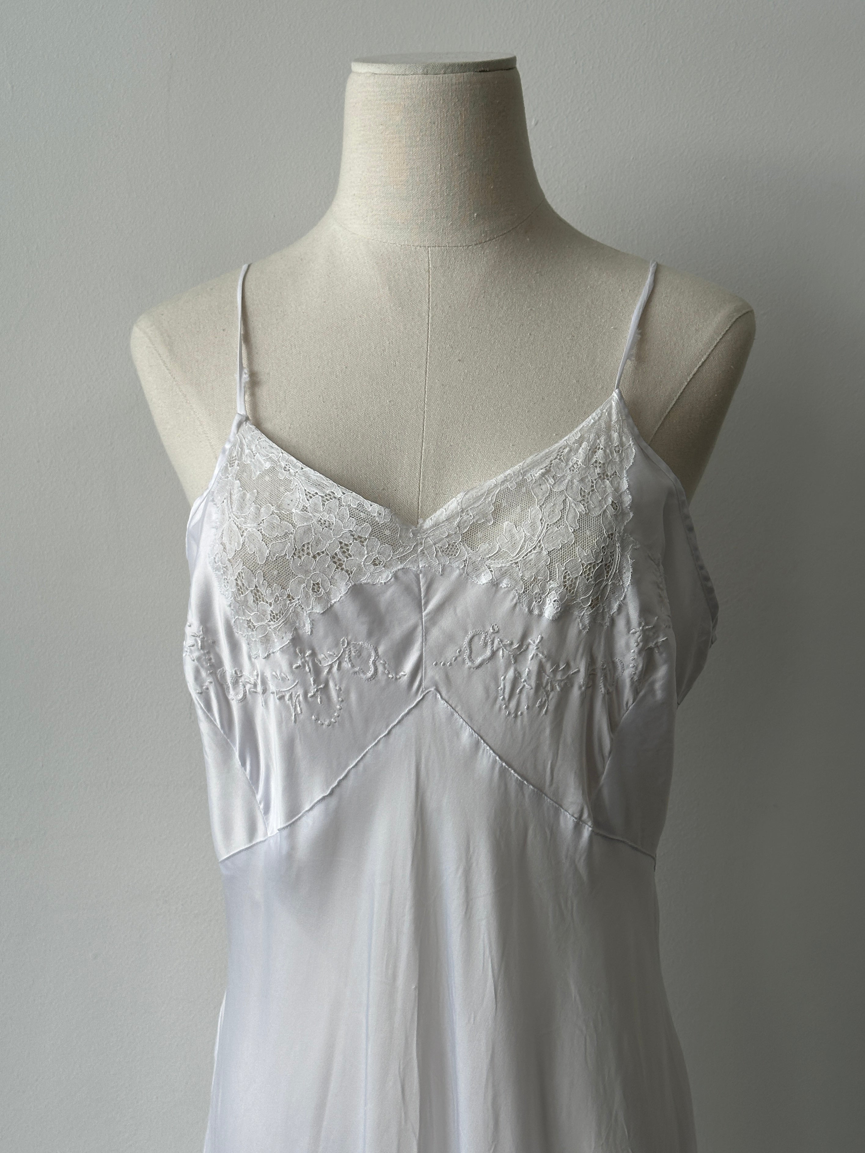 Vintage 2000s Satin Lace Sleeveless Floor Length Dress - M