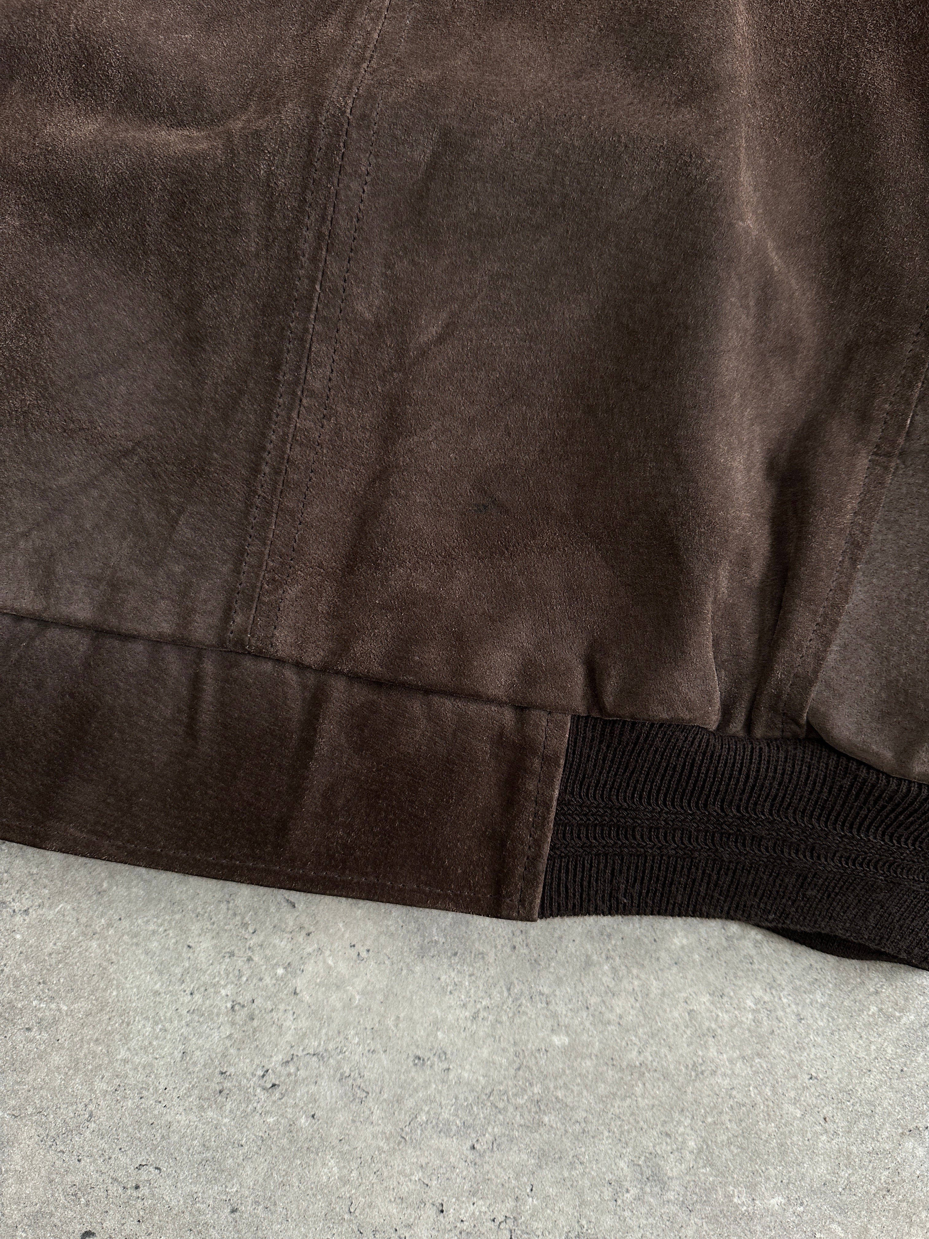 Vintage suede leather bomber jacket in XL, featuring classic design, ribbed cuffs, and front pockets.