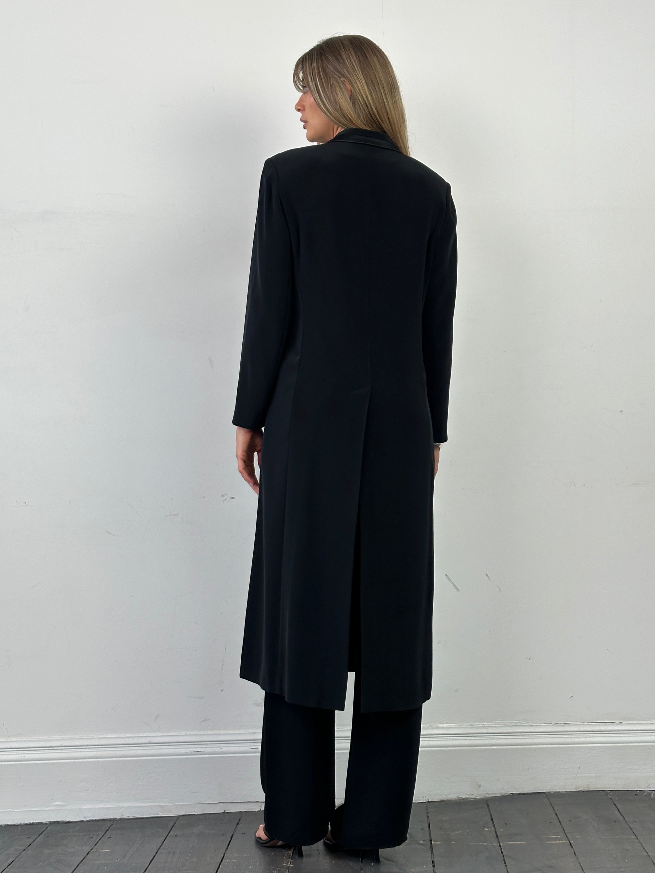 Vintage lightweight tuxedo coat in size S, classic black formal coat with sleek lapels and tailored fit, perfect for elegant occasions.