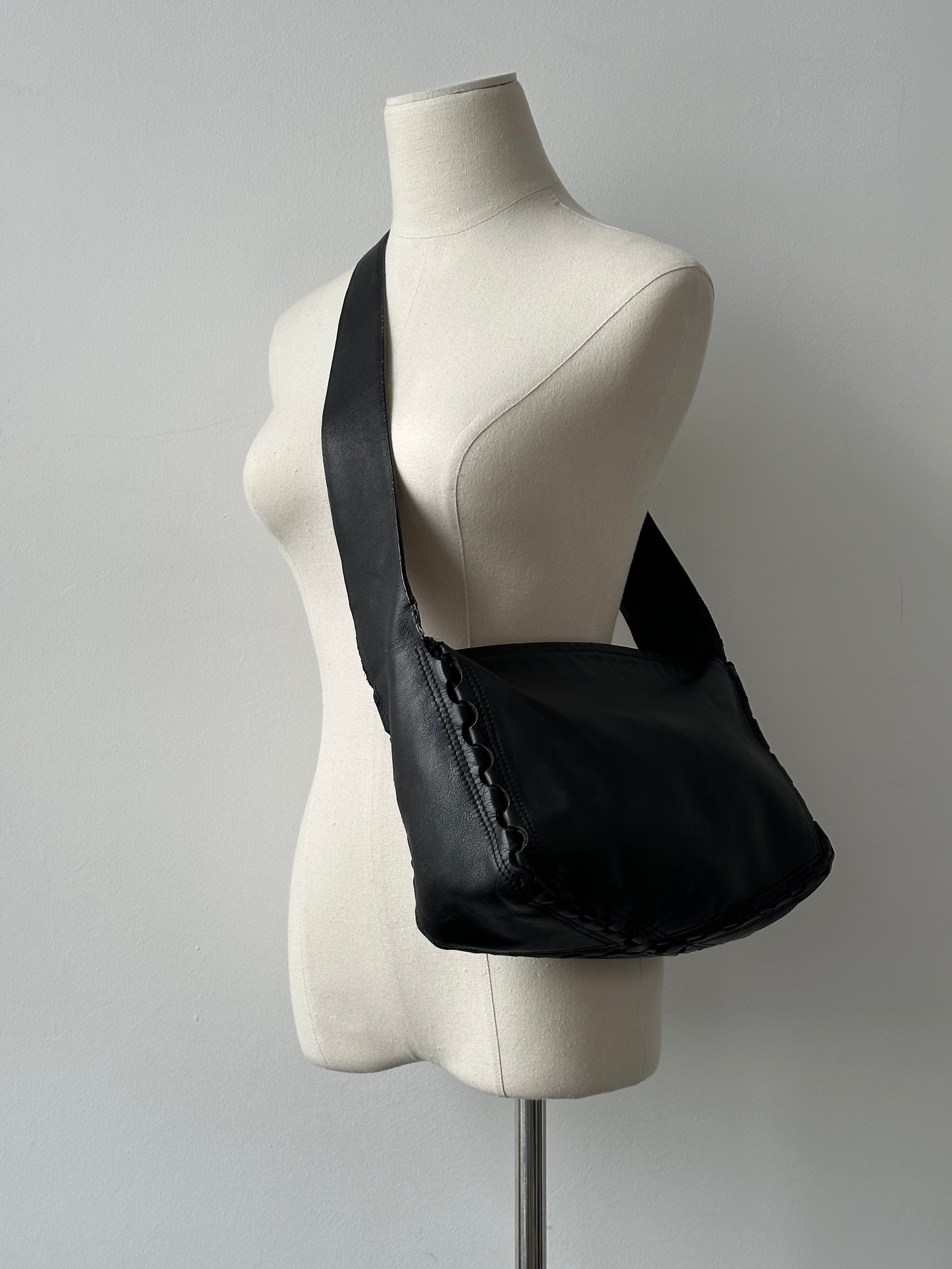 DKNY 2000s Leather Crossbody Bag