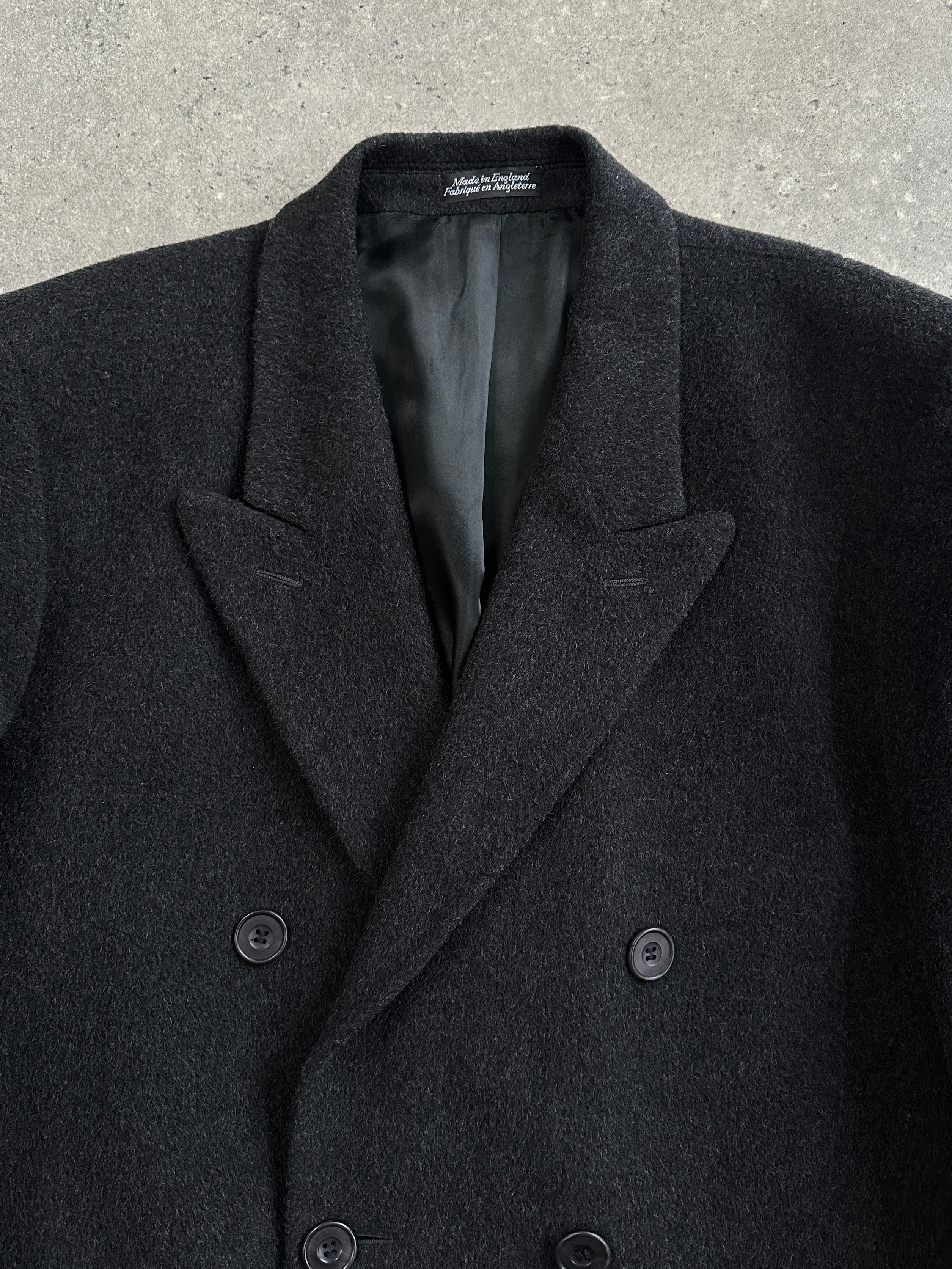 Vintage British 1990s wool cashmere double-breasted coat in XL, stylish vintage coat with classic design and warm fabric.