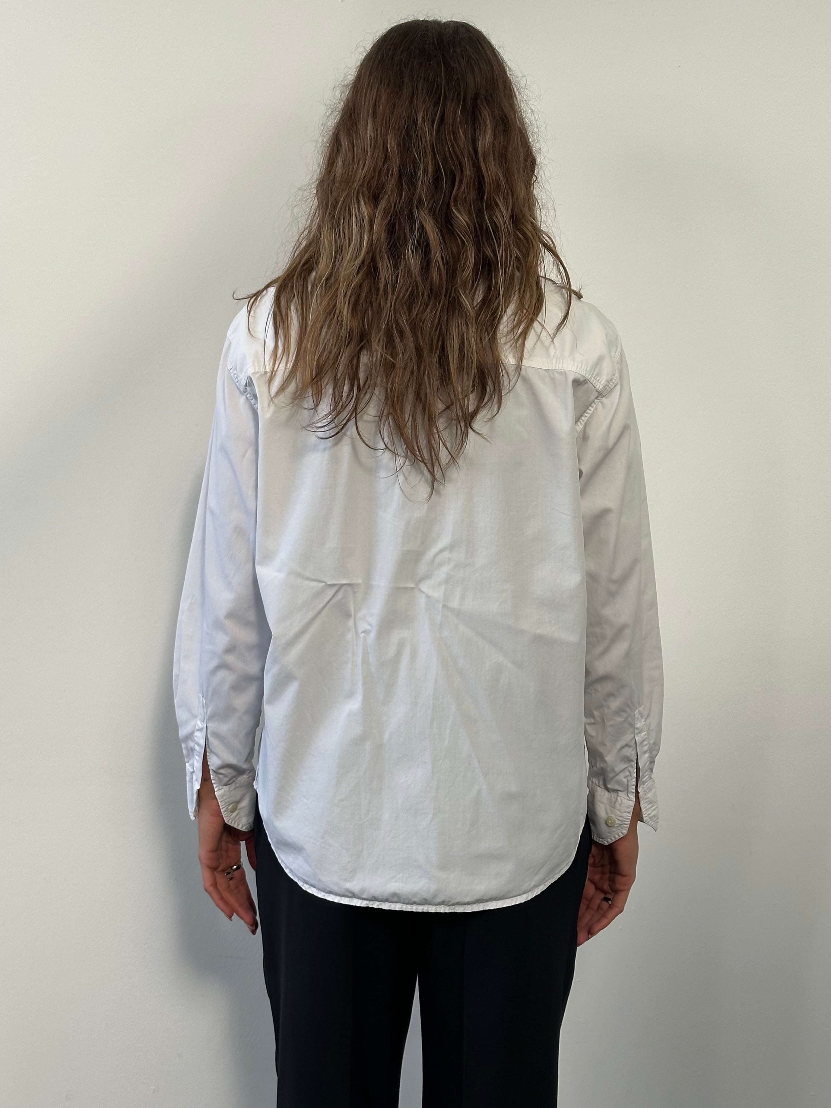 Versace Jeans Couture 2000s Medusa button shirt in size M, featuring bold Medusa logo and stylish design.