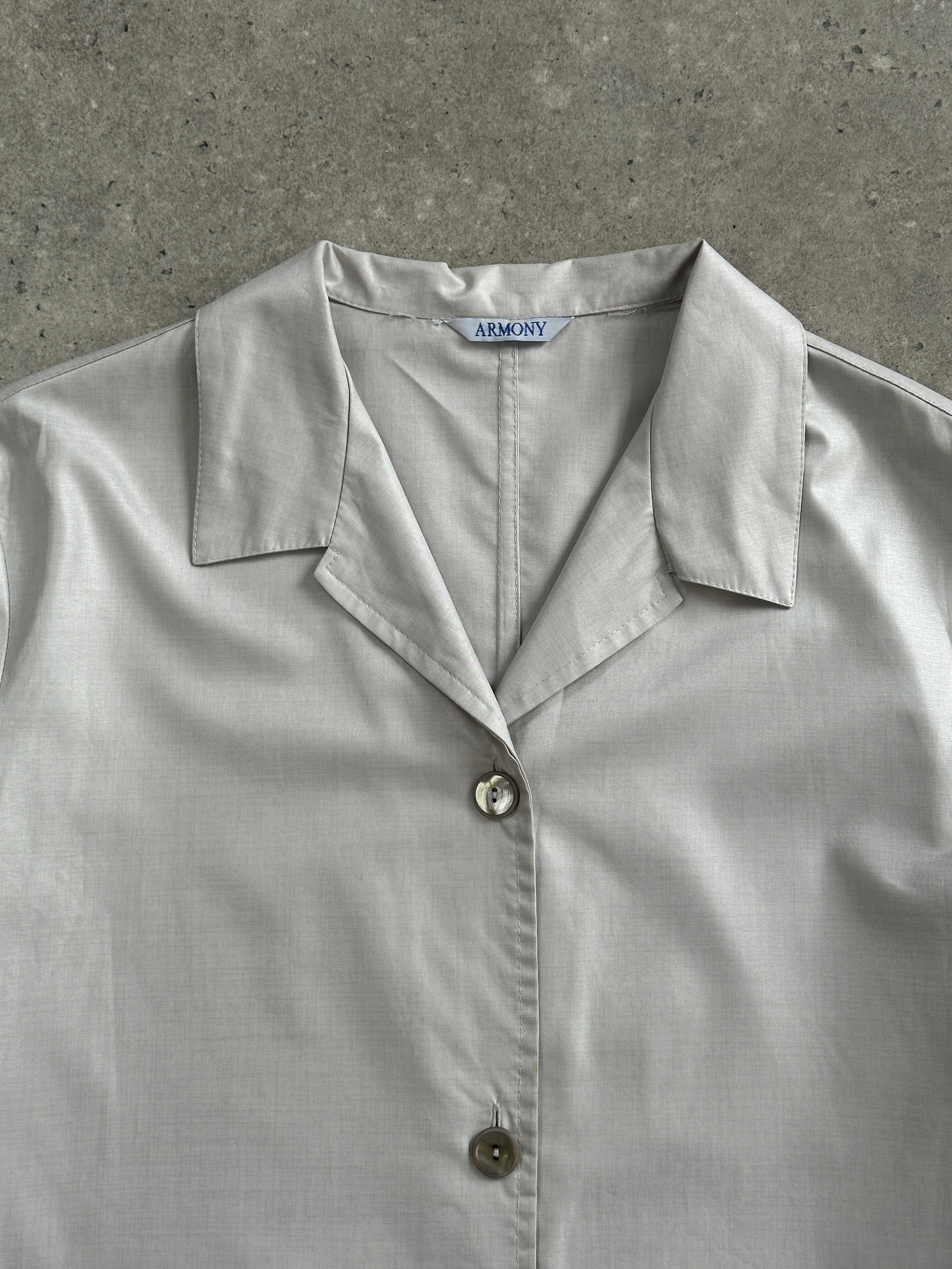 Vintage Italian 1990s lightweight unlined jacket, casual style, beige fabric, size large, classic vintage outerwear.