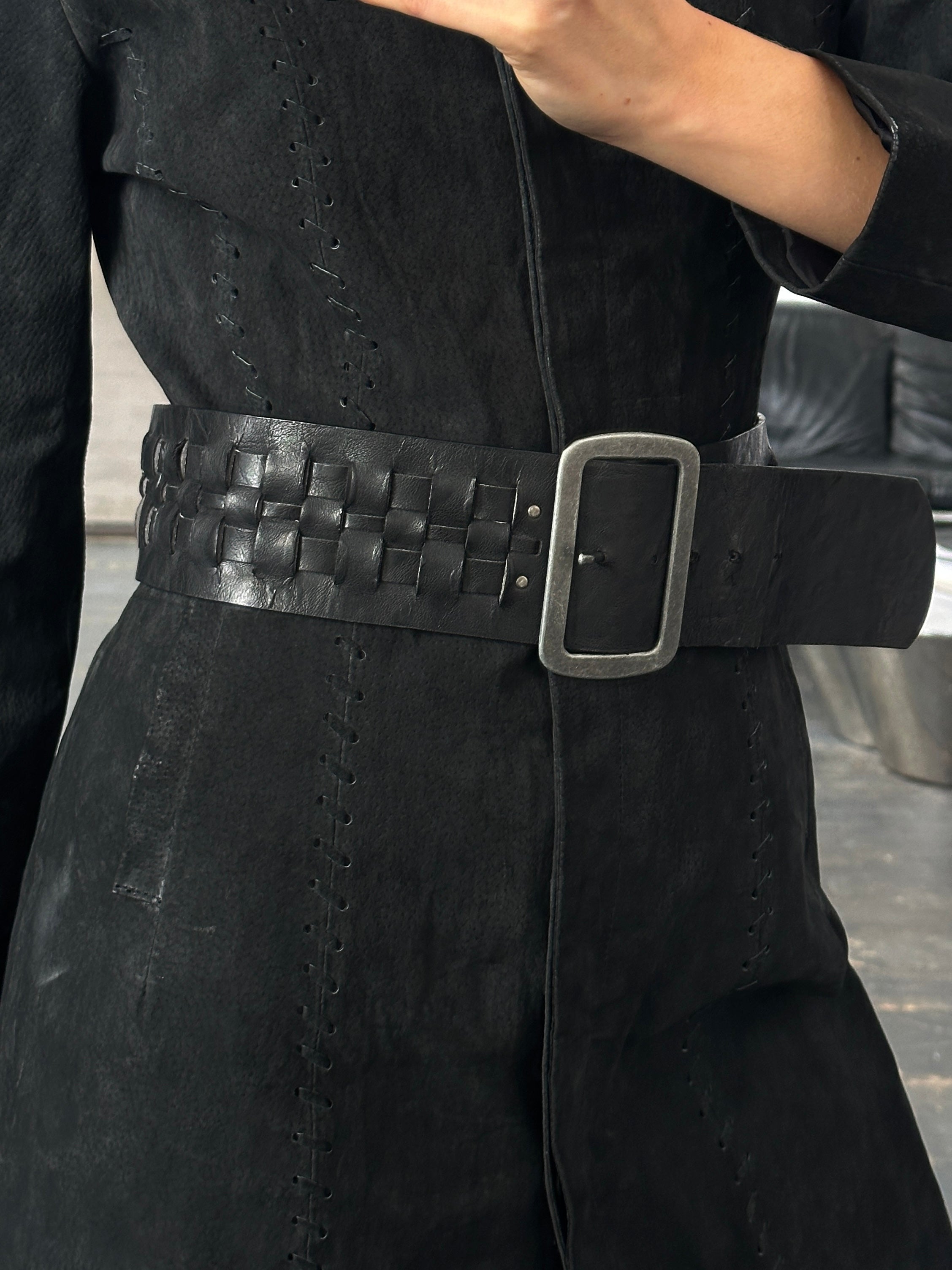 Vintage 1990s square buckle woven leather belt in natural brown with adjustable length W31-35, stylish retro accessory