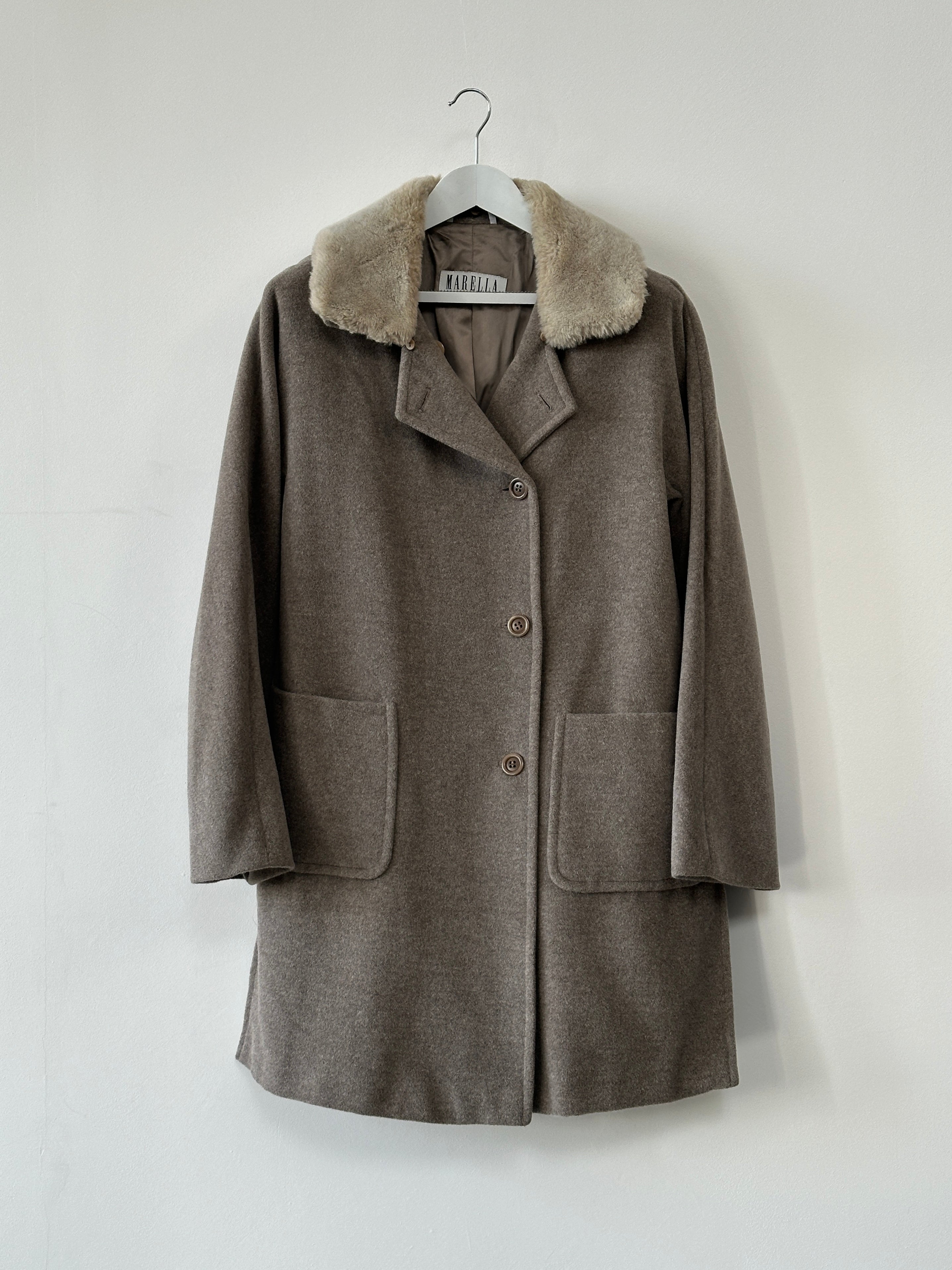 Marella 1990s Virgin Wool single-breasted coat in XL, showcasing classic design and tailored fit in a neutral color.