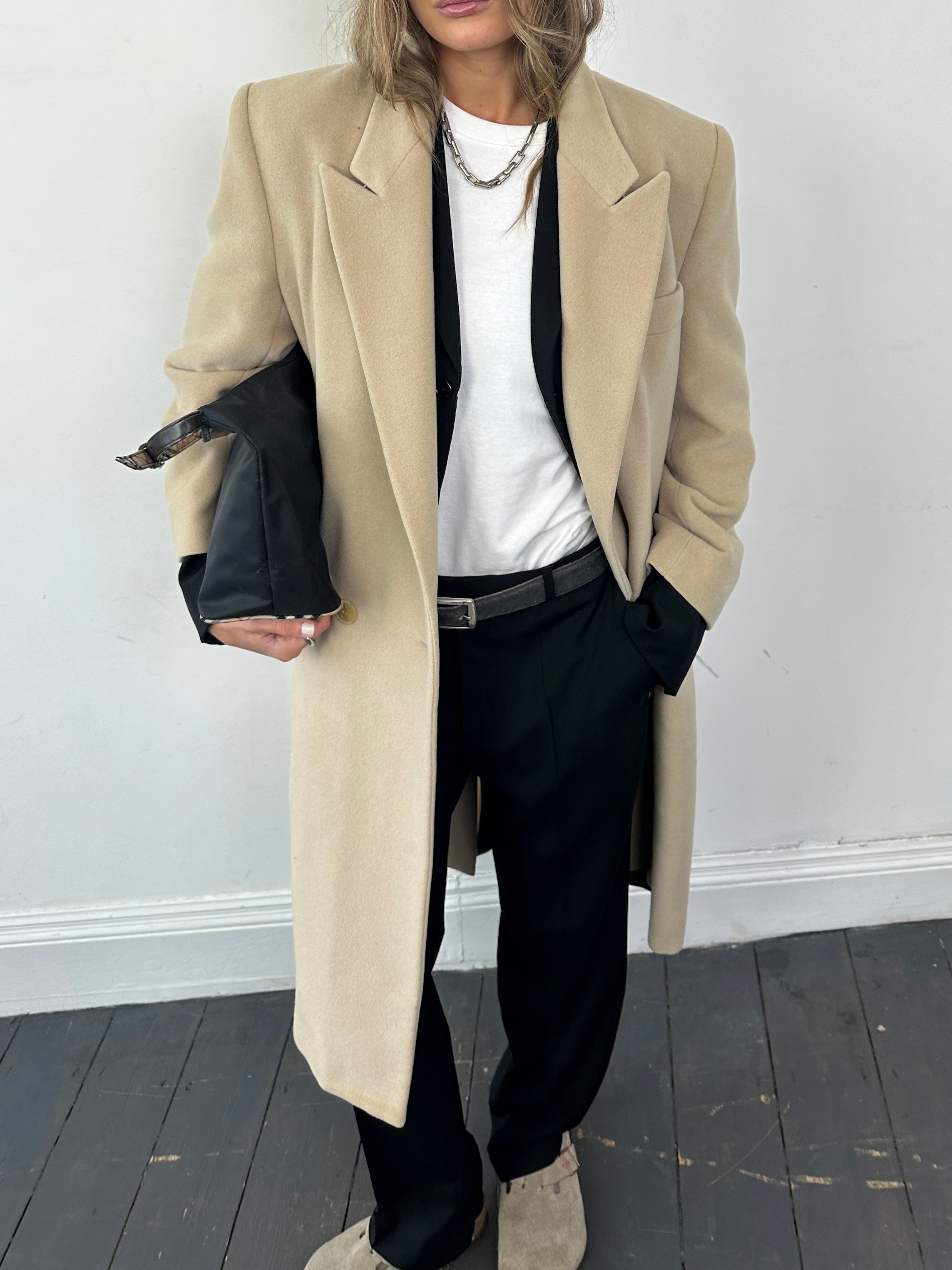 Emporio Armani wool and cashmere single-breasted coat in size S, stylish and warm outerwear with classic design and tailored fit.