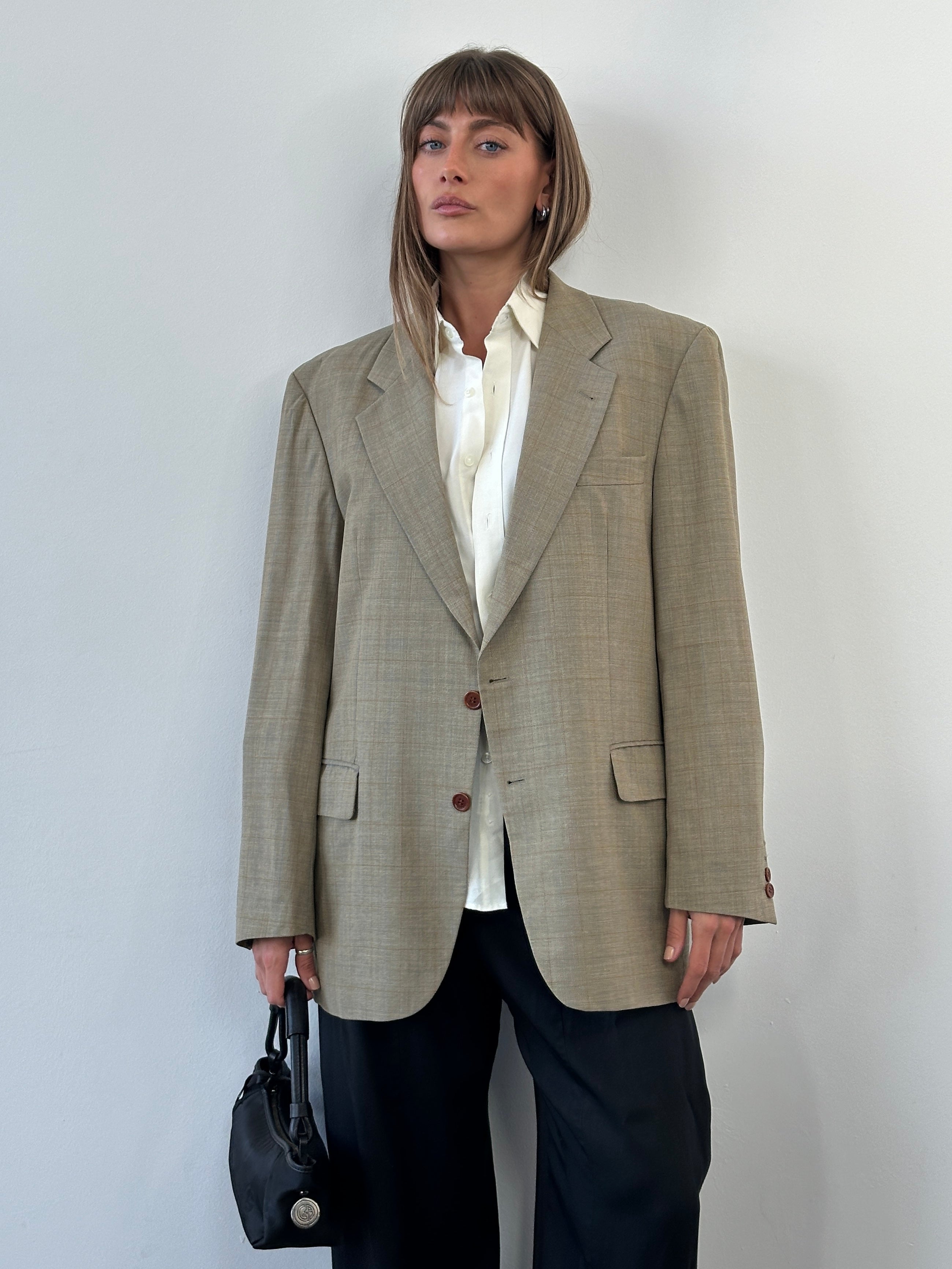 Loro Piana Roy Robson 2000s super 100’s pure wool check blazer, size 44R/XL, tailored fit with classic pattern and structured lapels.