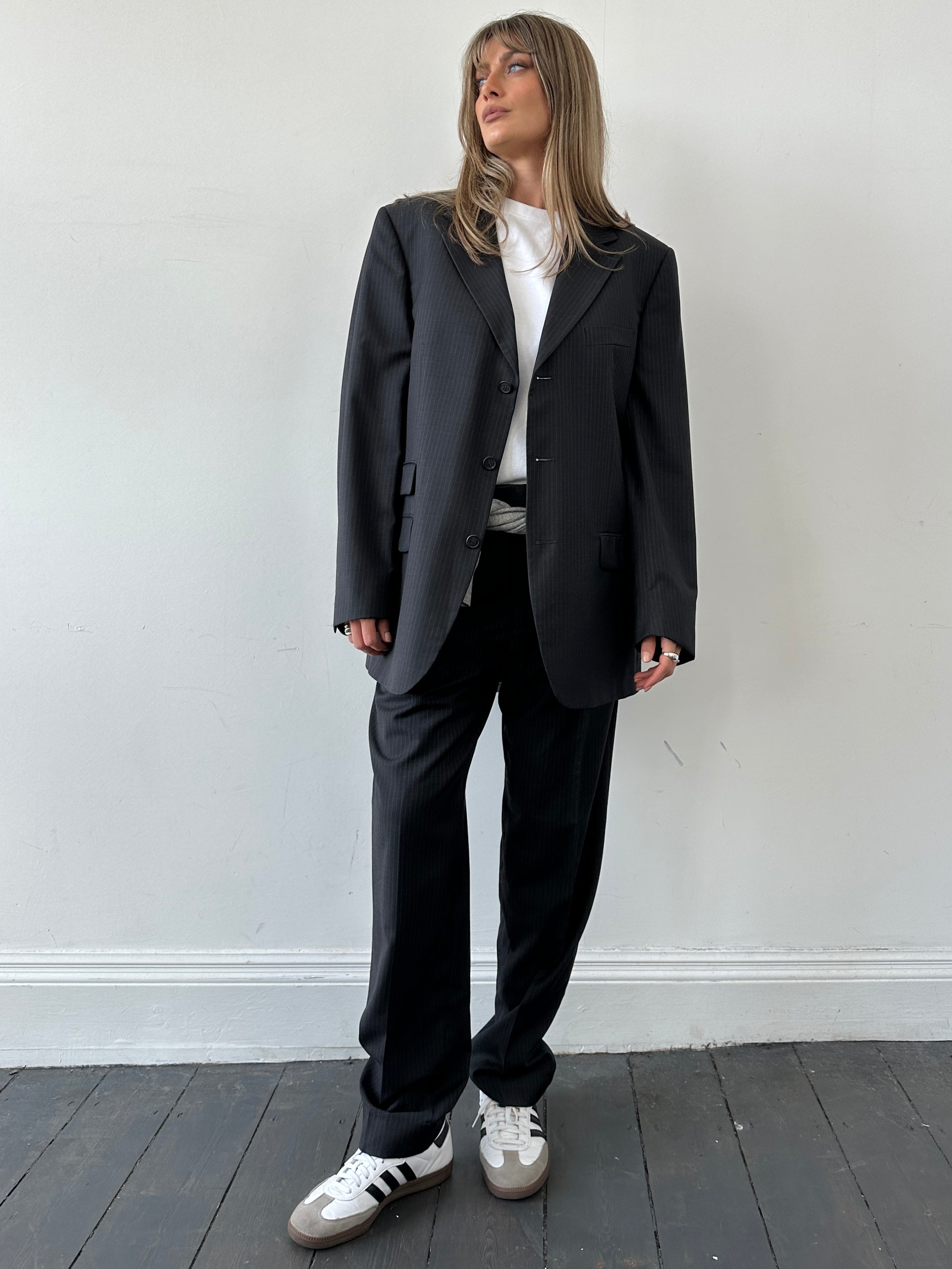 Gucci Pinstripe Single Breasted Wool Suit - 44R/W32 - SYLK