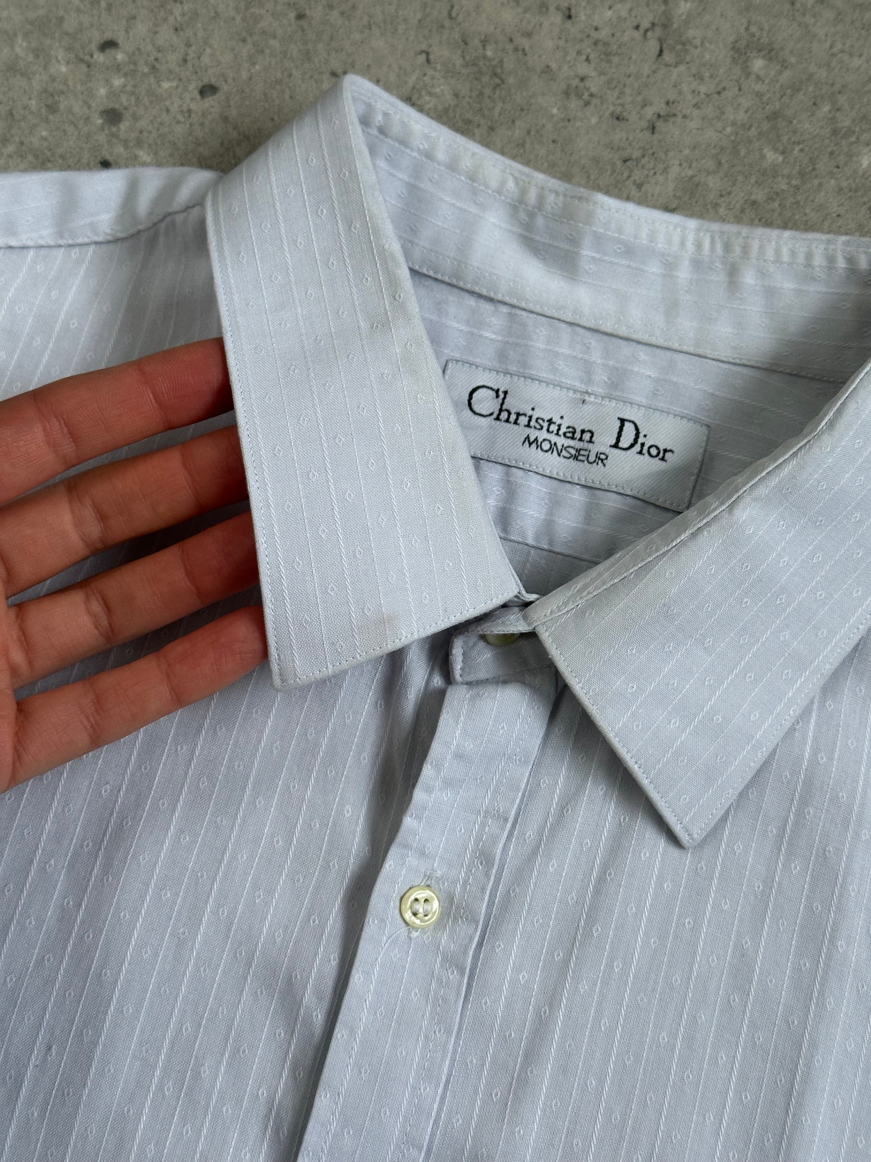Christian Dior Monsieur 1990s pure cotton logo shirt in size L/XL, featuring classic design and brand logo on the front.