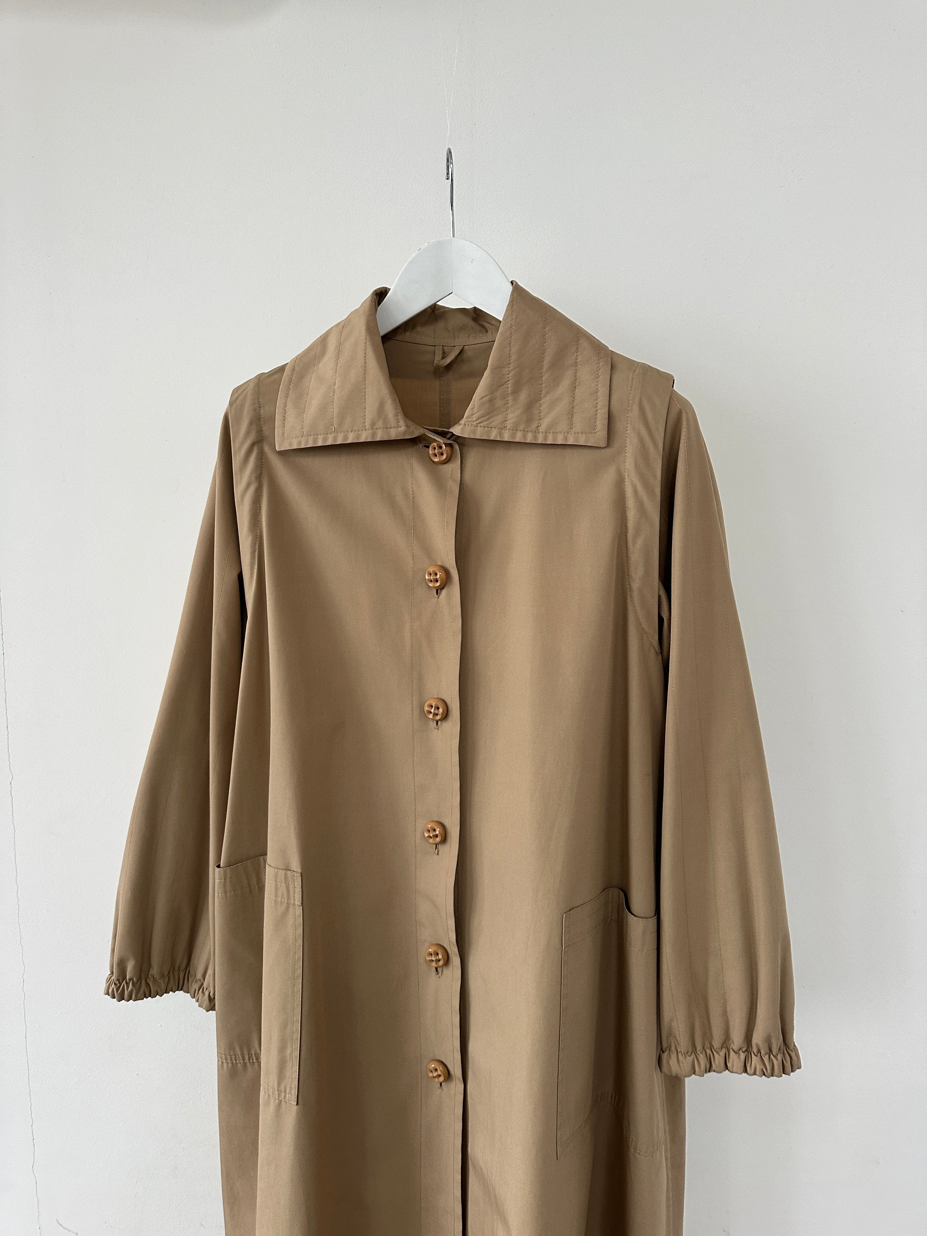 Vintage brand vintage A-line cotton trench coat, single-breasted design, mid-length, lightweight, suitable for casual or stylish wear.