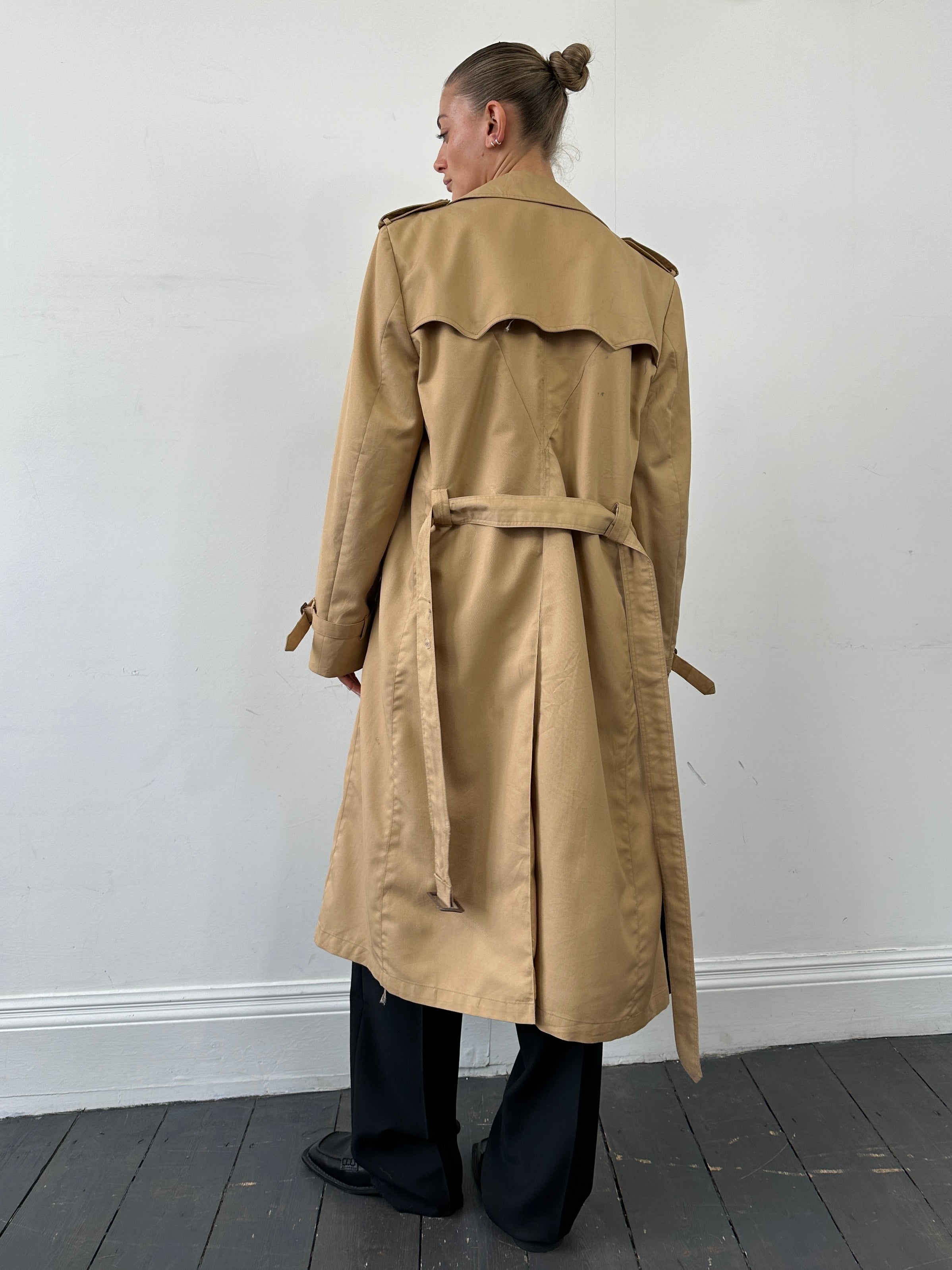 Christian Dior Monsieur double-breasted belted trench coat in size XL, showcasing classic design and tailored fit.