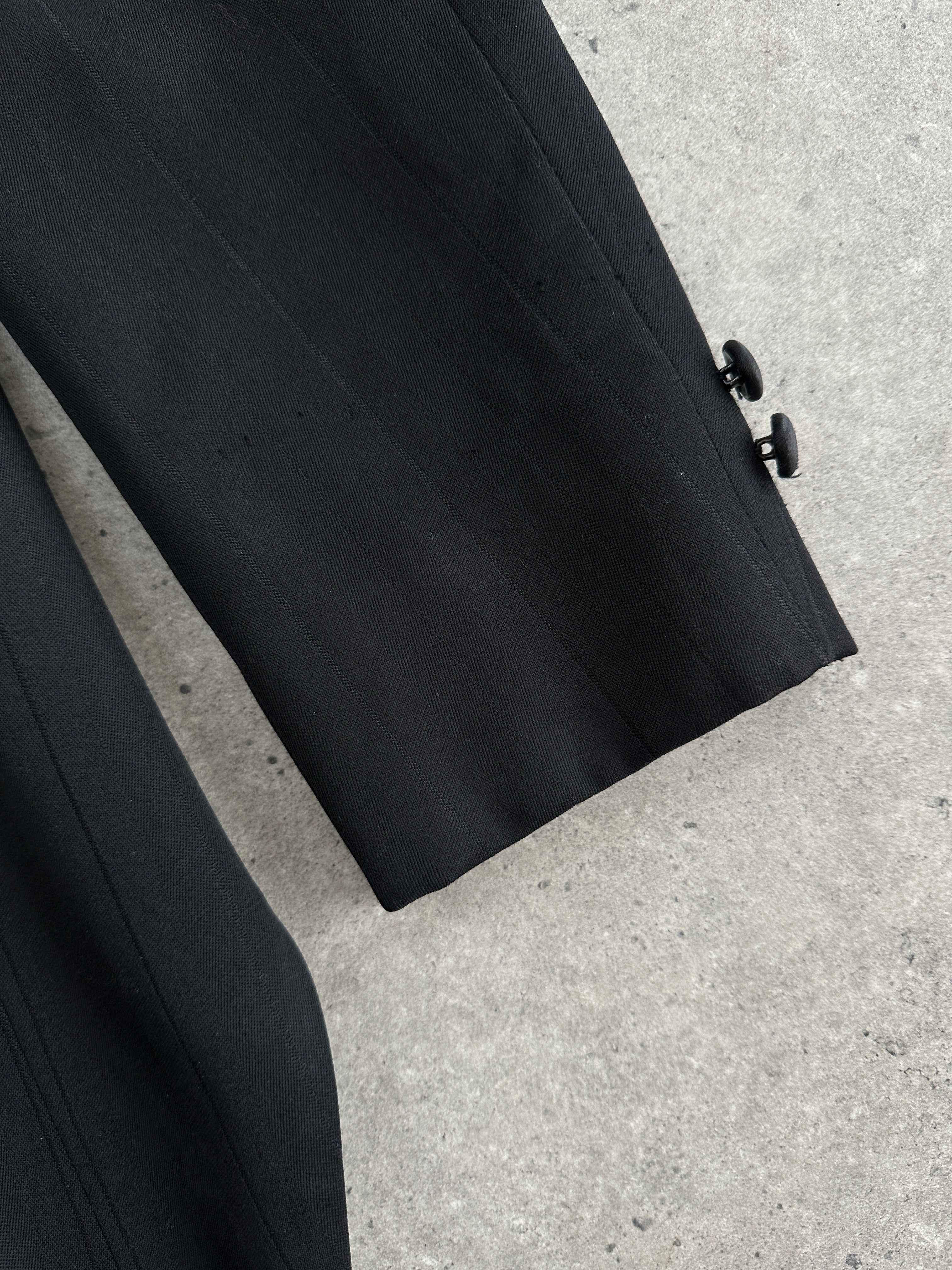 Christian Dior Monsieur 80s double-breasted tuxedo tailcoat blazer, tailored with sharp lapels and structured fit, size M.