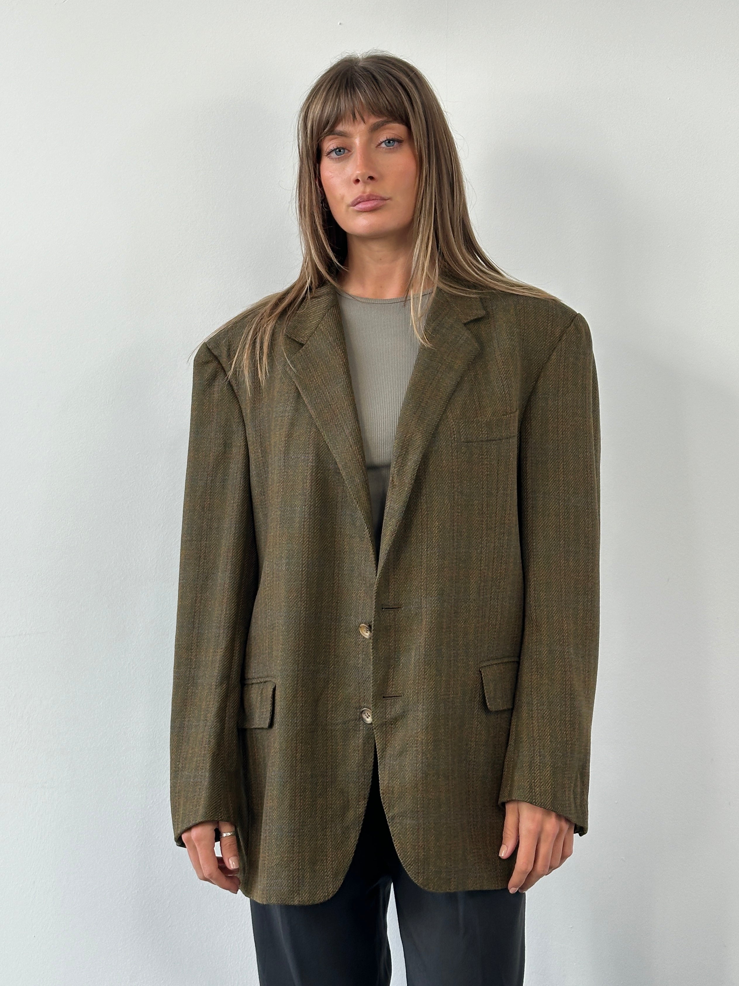 Loro Piana Del Mare 1911 wool cashmere check blazer in size 44R/XL, tailored fit with classic check pattern and notch lapel.