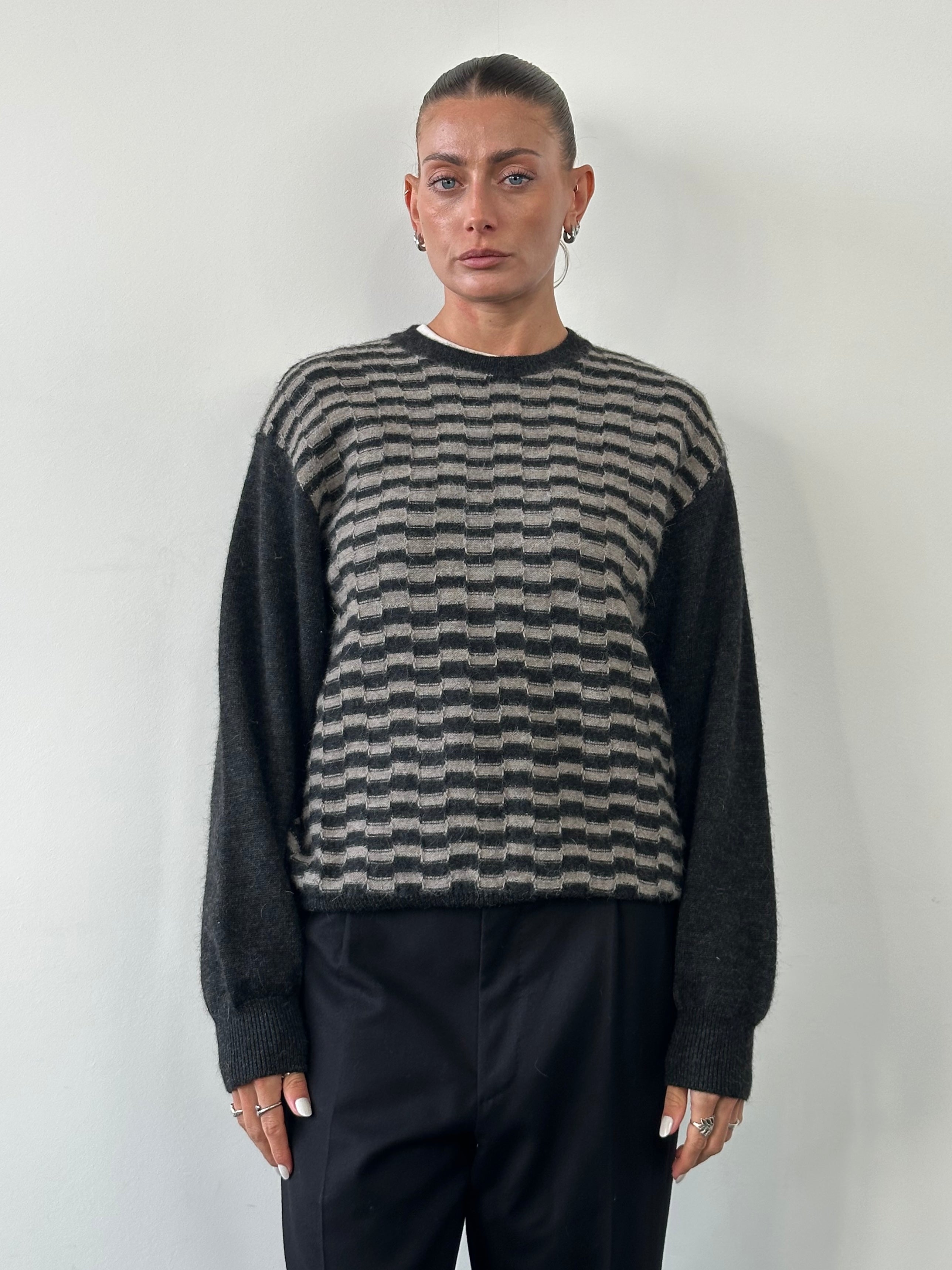 Yves Saint Laurent wool and alpaca knitted jumper in size M/L, featuring a cozy, textured design and classic fit.