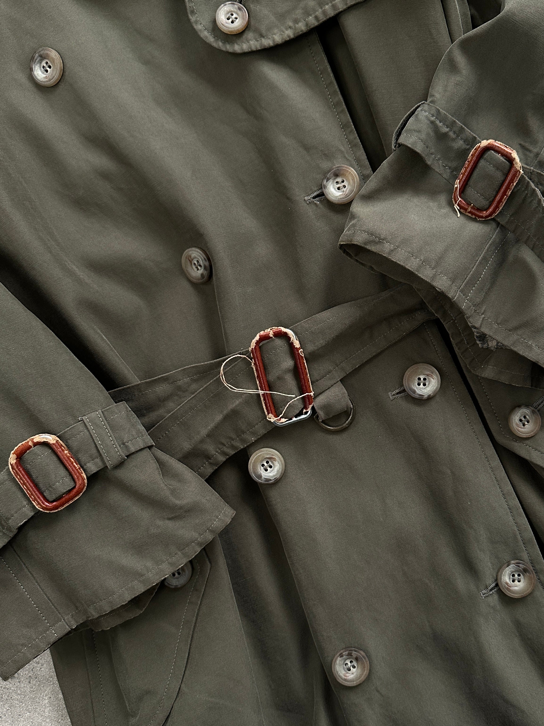 Max Mara Weekend double-breasted belted trench coat in size M, classic beige color, stylish and tailored for a sophisticated look.