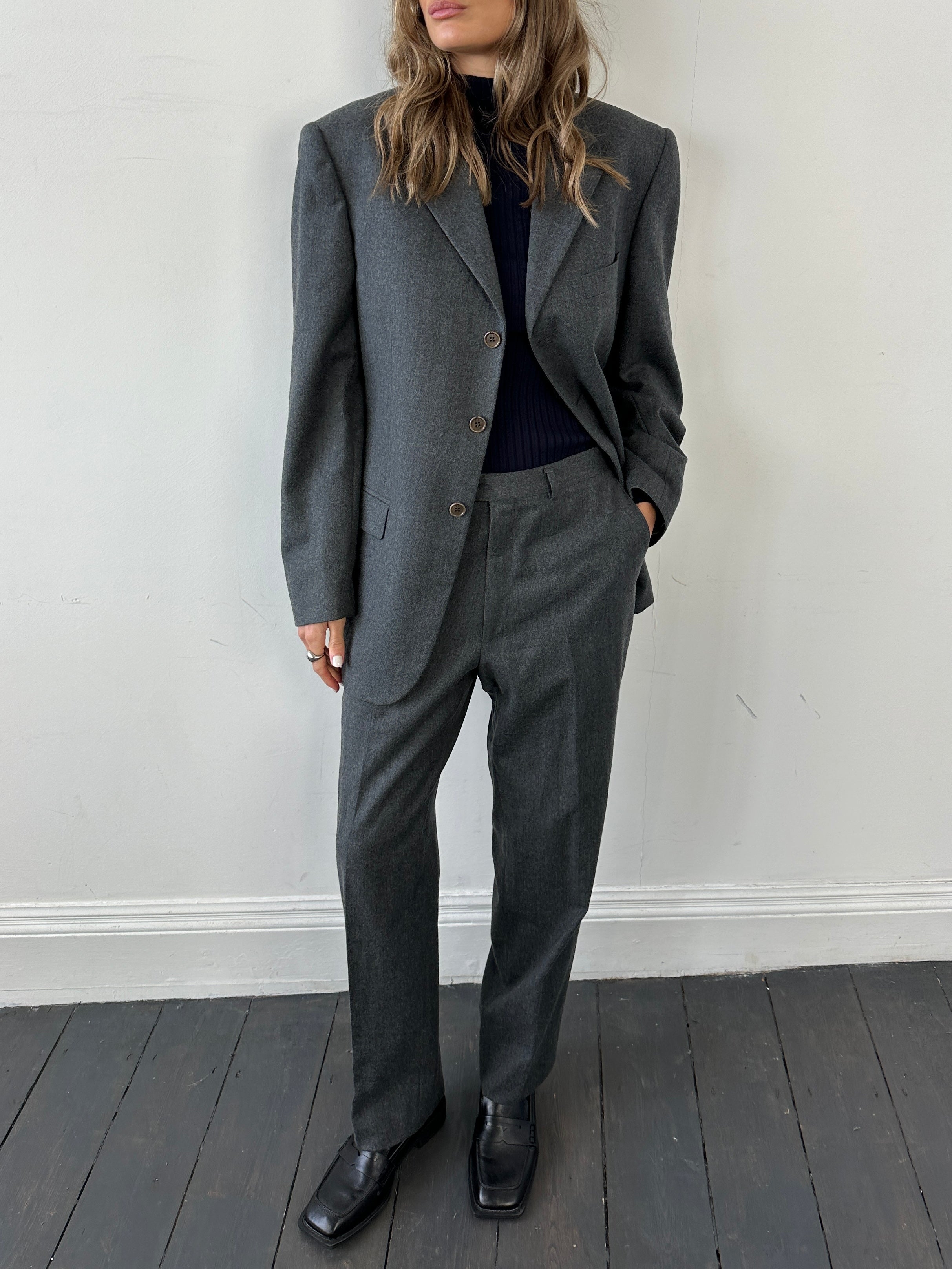 Missoni pure wool single-breasted suit jumpsuit in size 42R/W32, featuring a tailored fit and classic design.