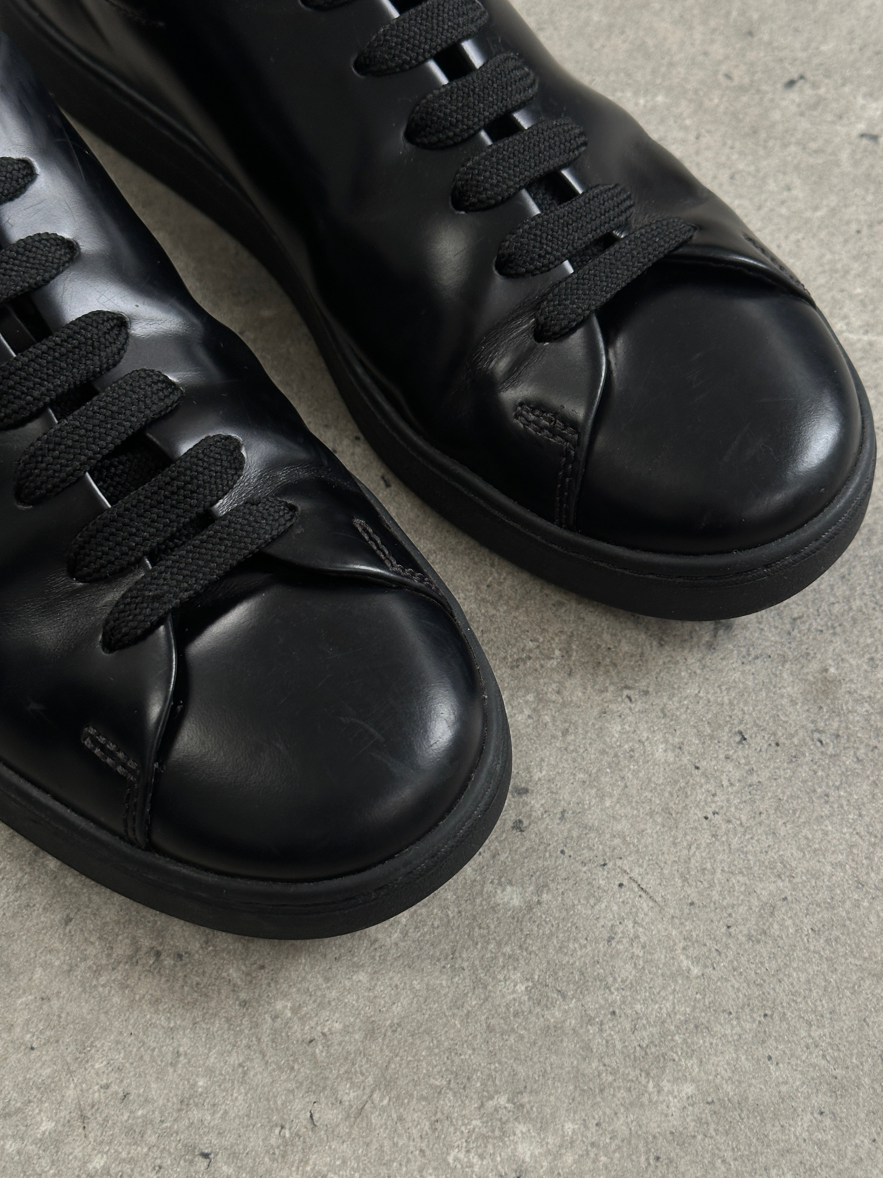 Prada Sport 2000s Leather Minimal Lace Up Trainers - UK 5.5
