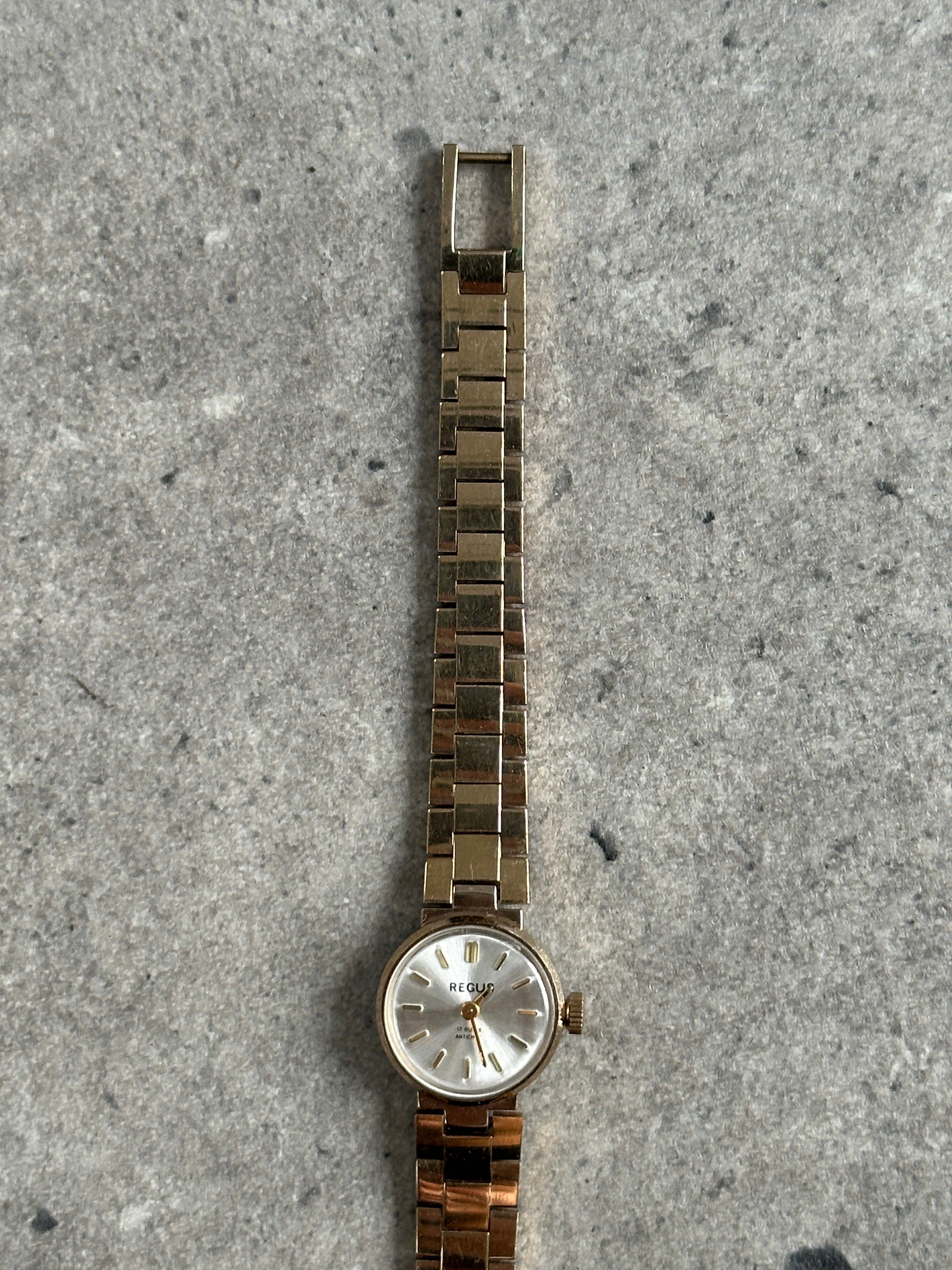 Regus 1970s Swiss Jewel Gold Tone Mechanical Watch