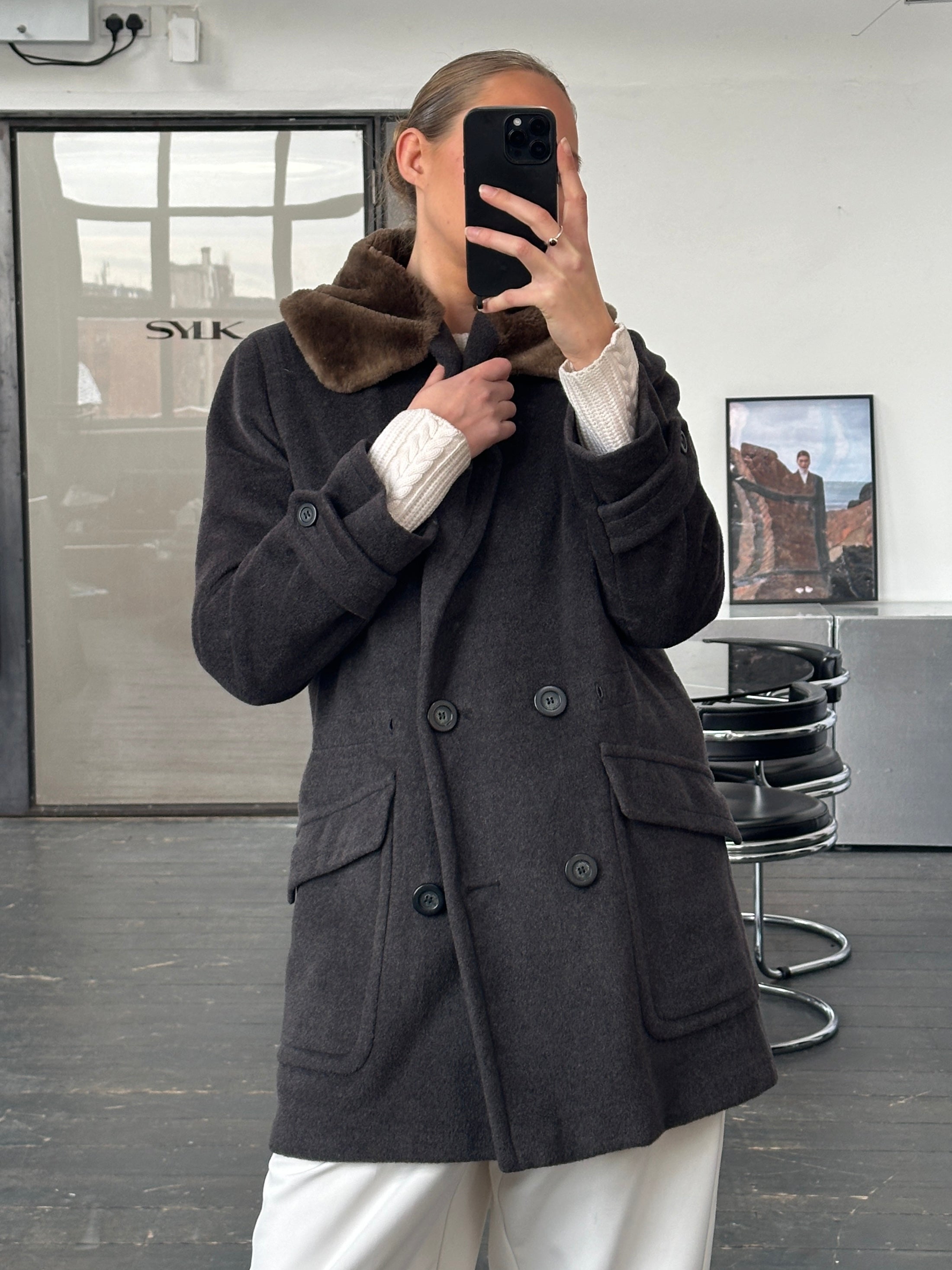 Max Mara 1990s wool cashmere plush fur collar coat in black, featuring a luxurious collar and classic tailored fit.