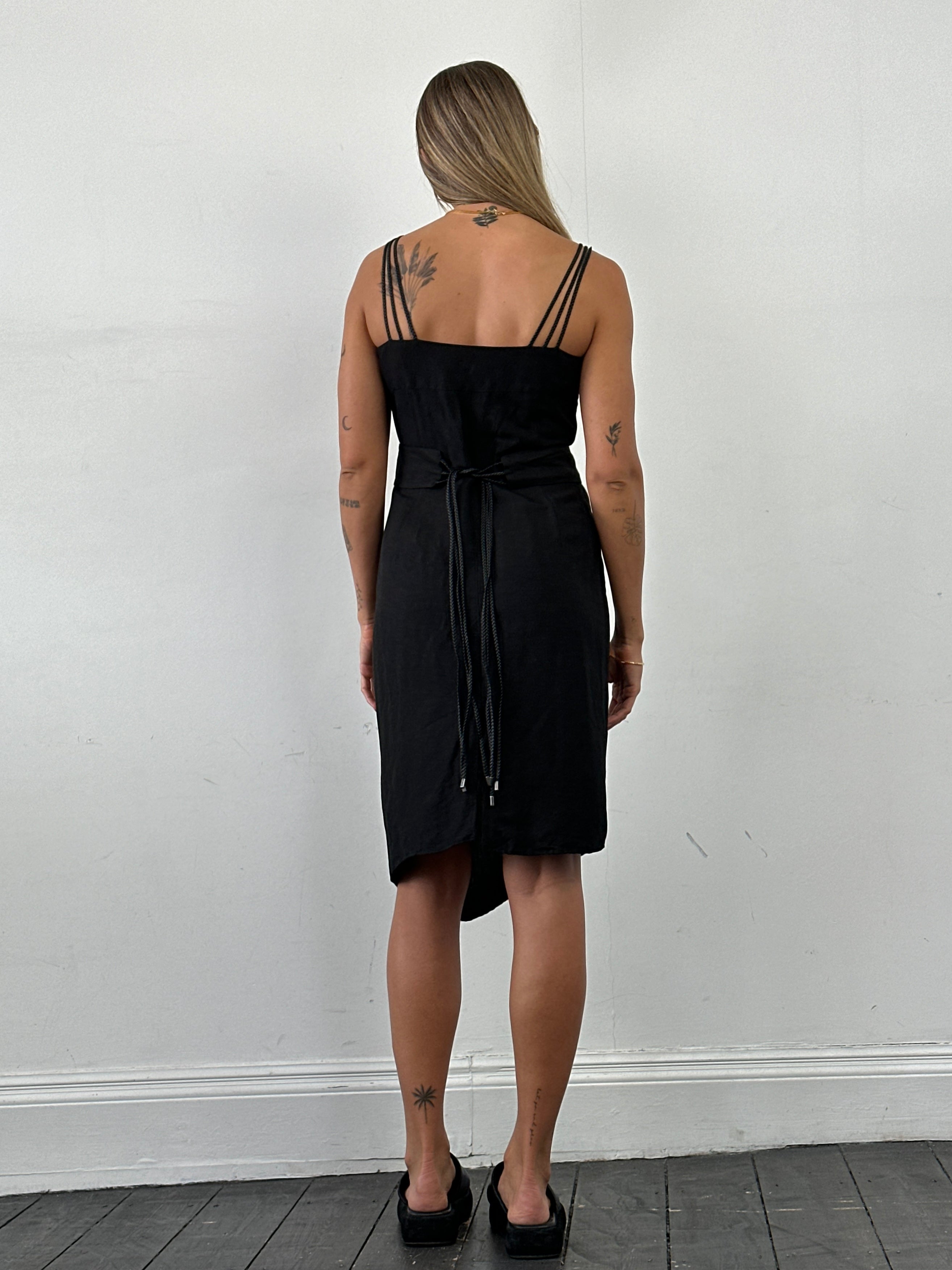 Marella asymmetric linen belted dress in M/L size, featuring a stylish design with a waist belt and lightweight fabric.