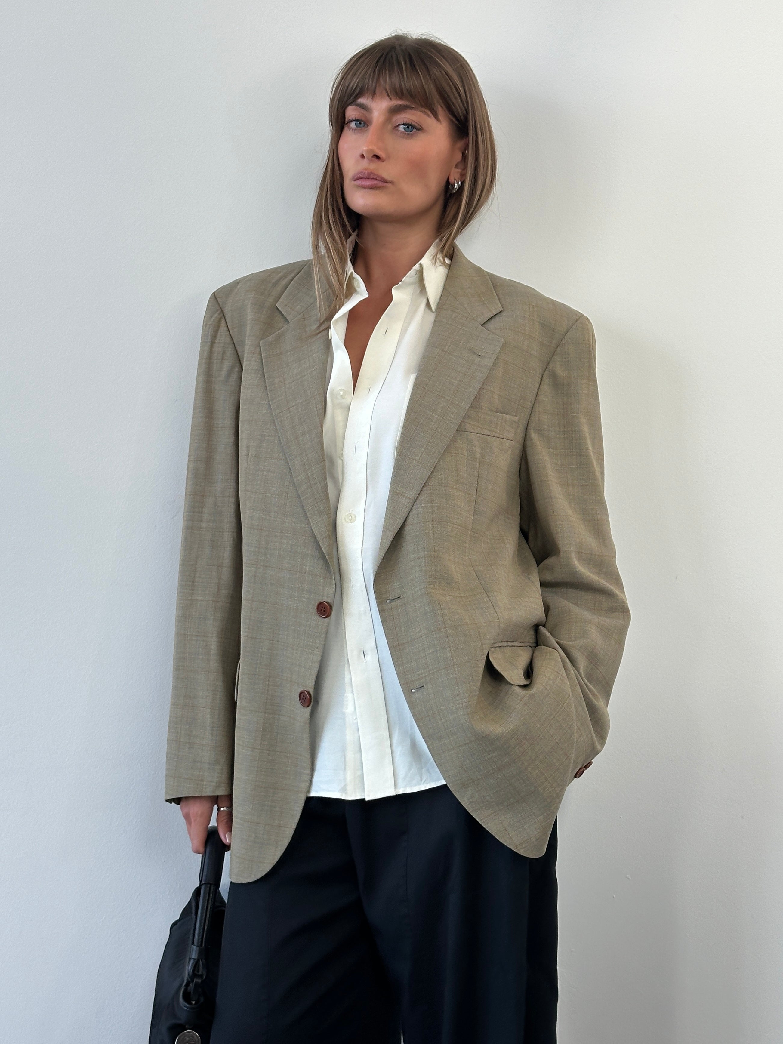 Loro Piana Roy Robson 2000s Super 100’s pure wool check blazer, size 44R/XL, tailored with classic check pattern and structured fit.
