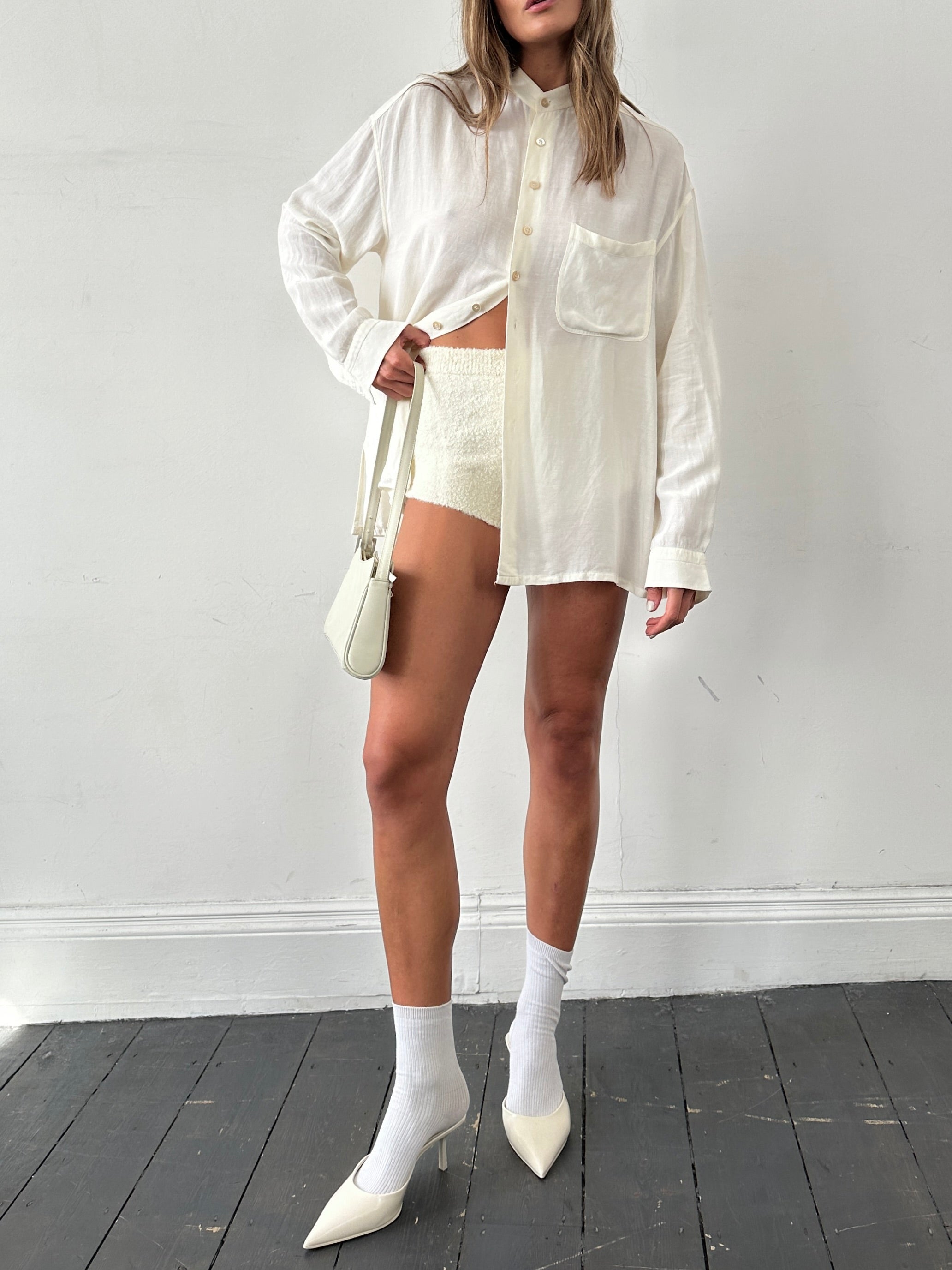 Byblos Italian linen sheer slide split shirt in XL, lightweight and stylish with a relaxed fit, shown in the image.