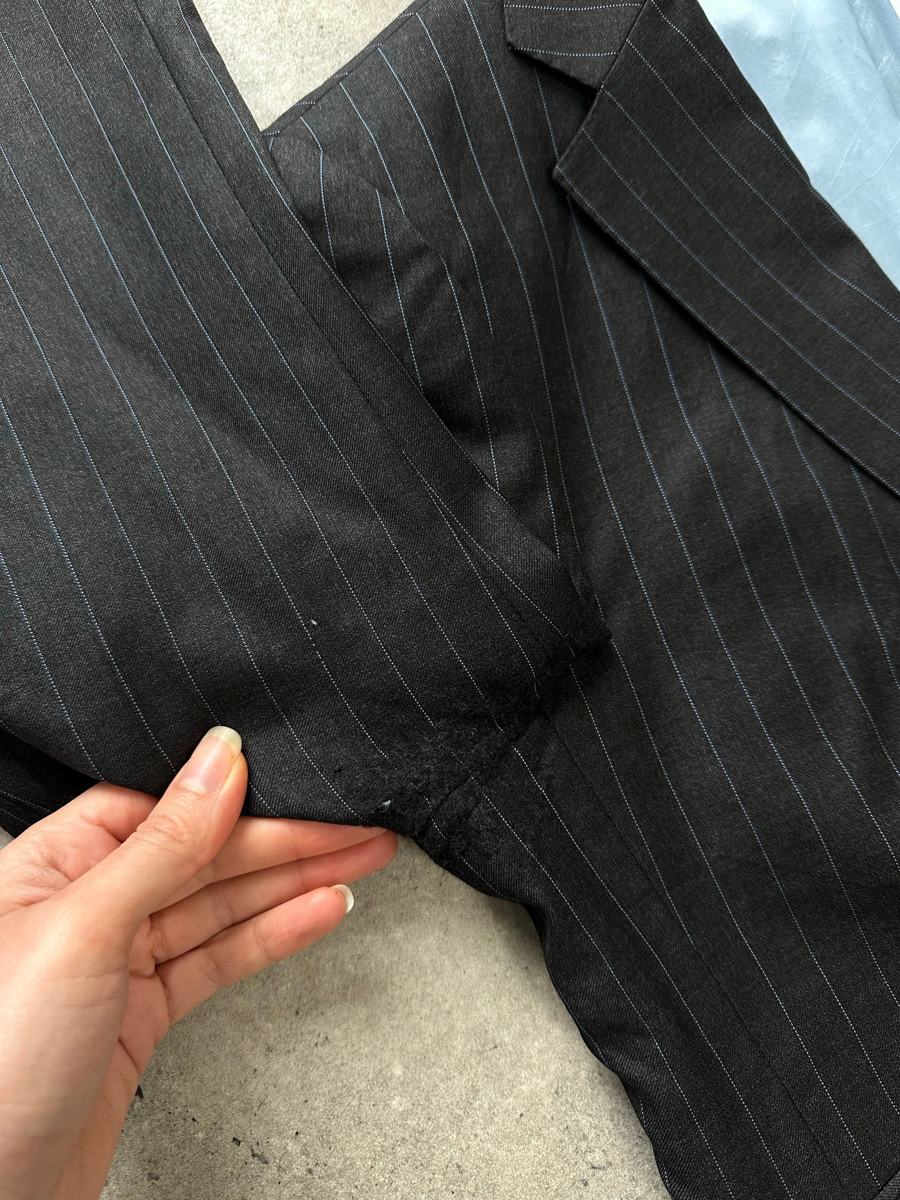 Loro Piana x Hackett 2000s pure wool striped blazer in size L, featuring classic tailored fit and bold stripe pattern.