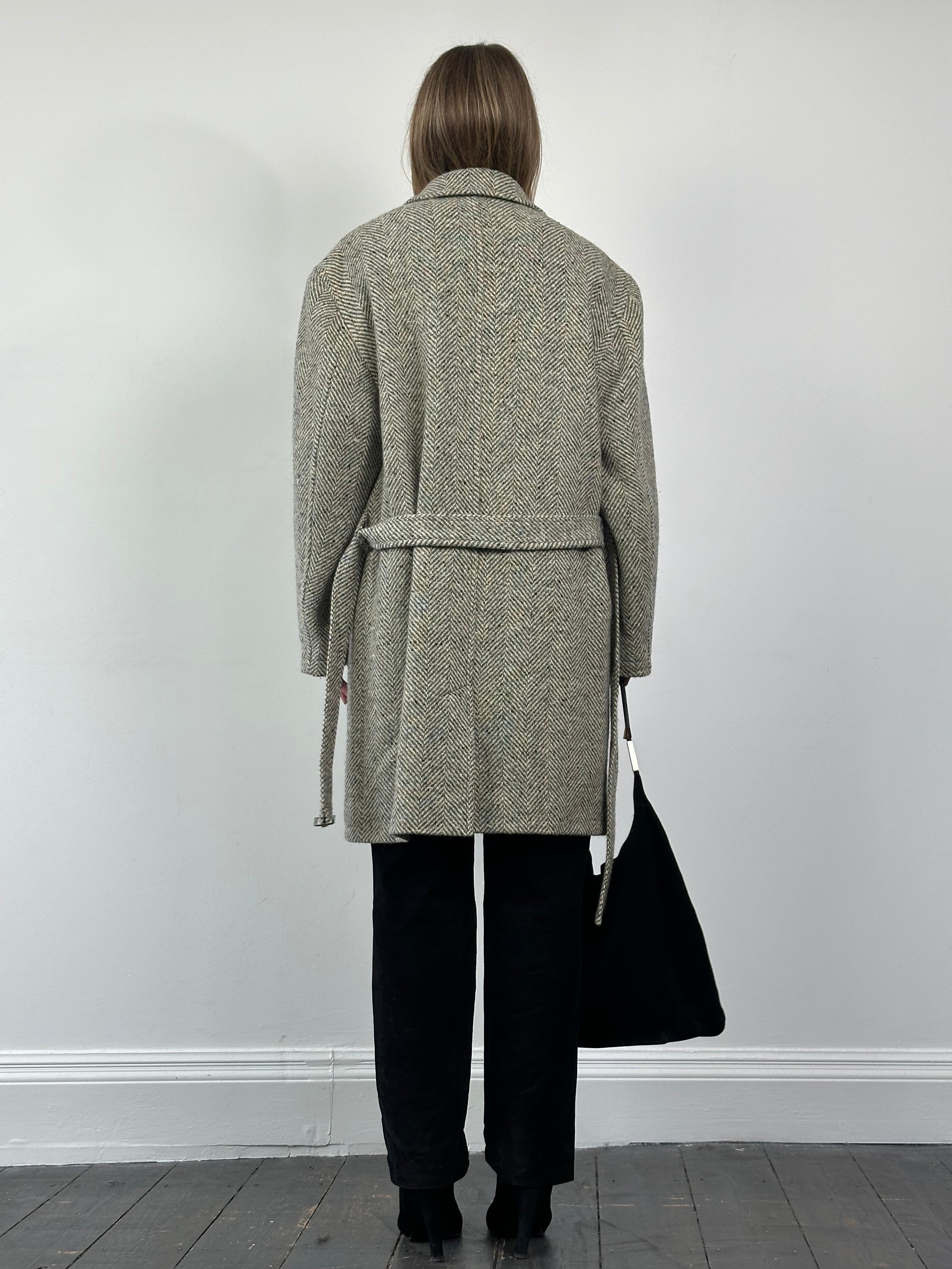 Valentino 1990s pure wool herringbone belted coat in XL/XXL, featuring classic pattern and tailored fit.