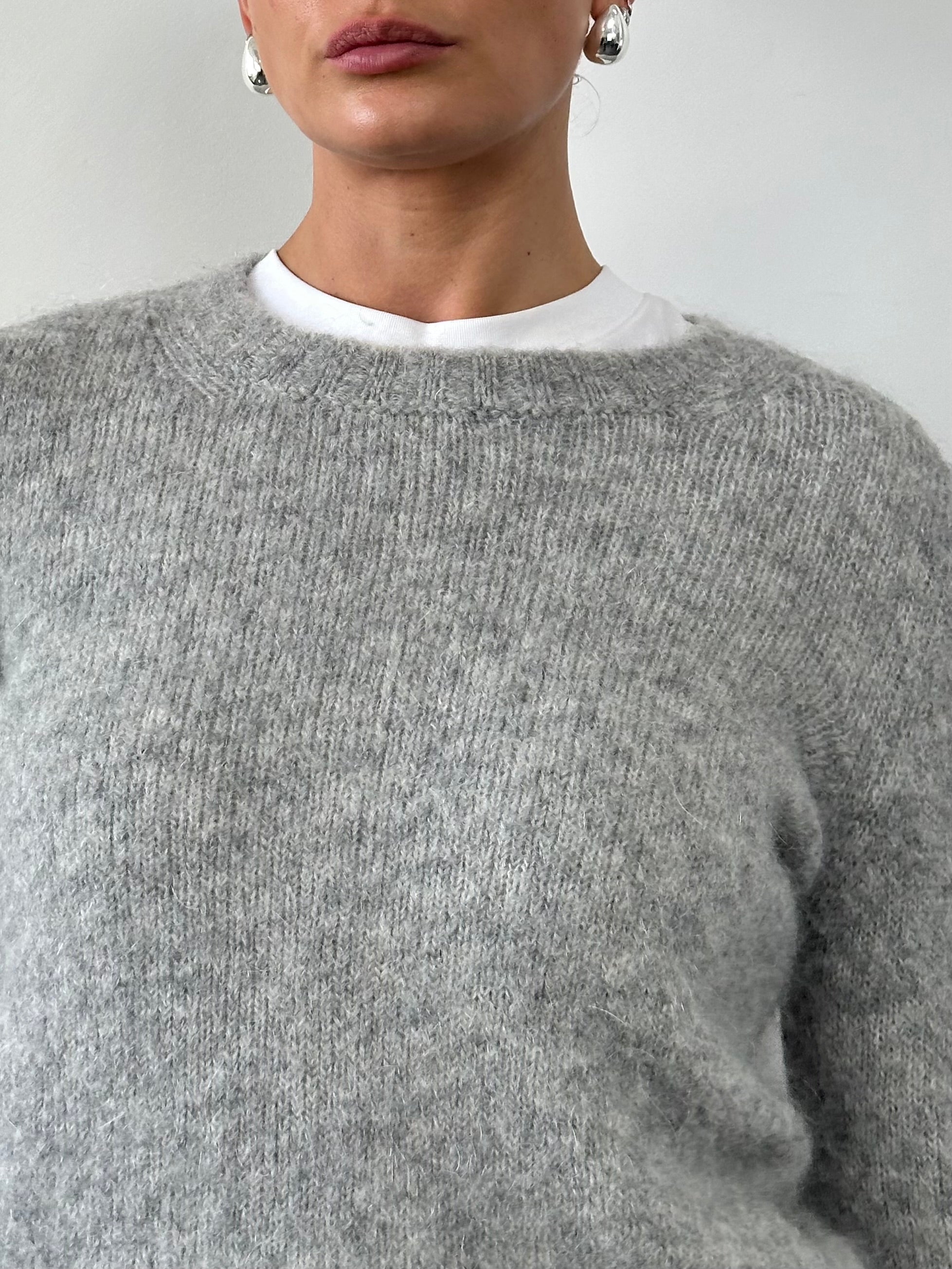 Max Mara Weekend mohair wool knit jumper in S/M, featuring a cozy, textured design perfect for casual wear.