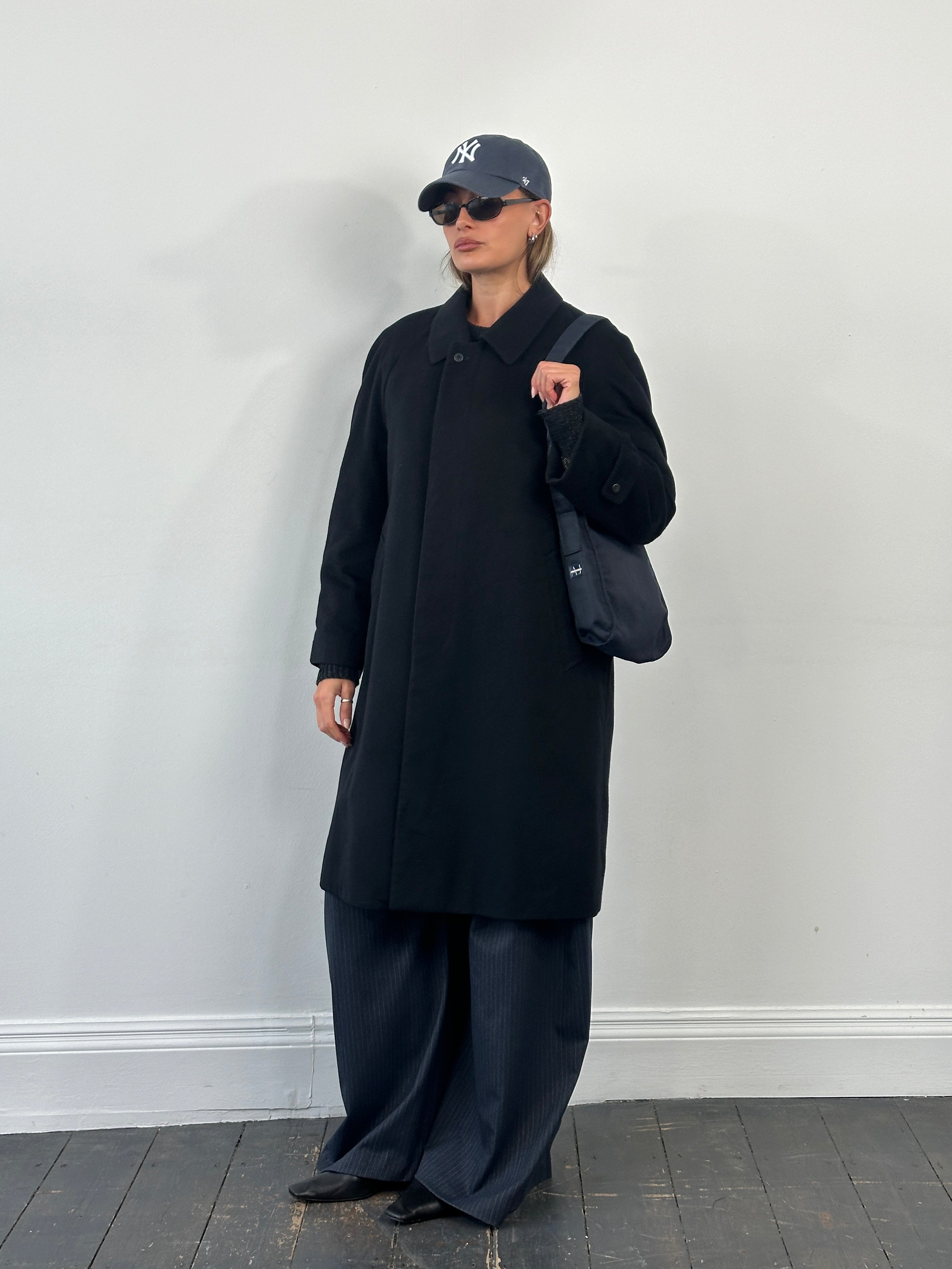 Givenchy 1990s pure wool coat with concealed placket, XL size, showcasing a classic tailored design in the image.